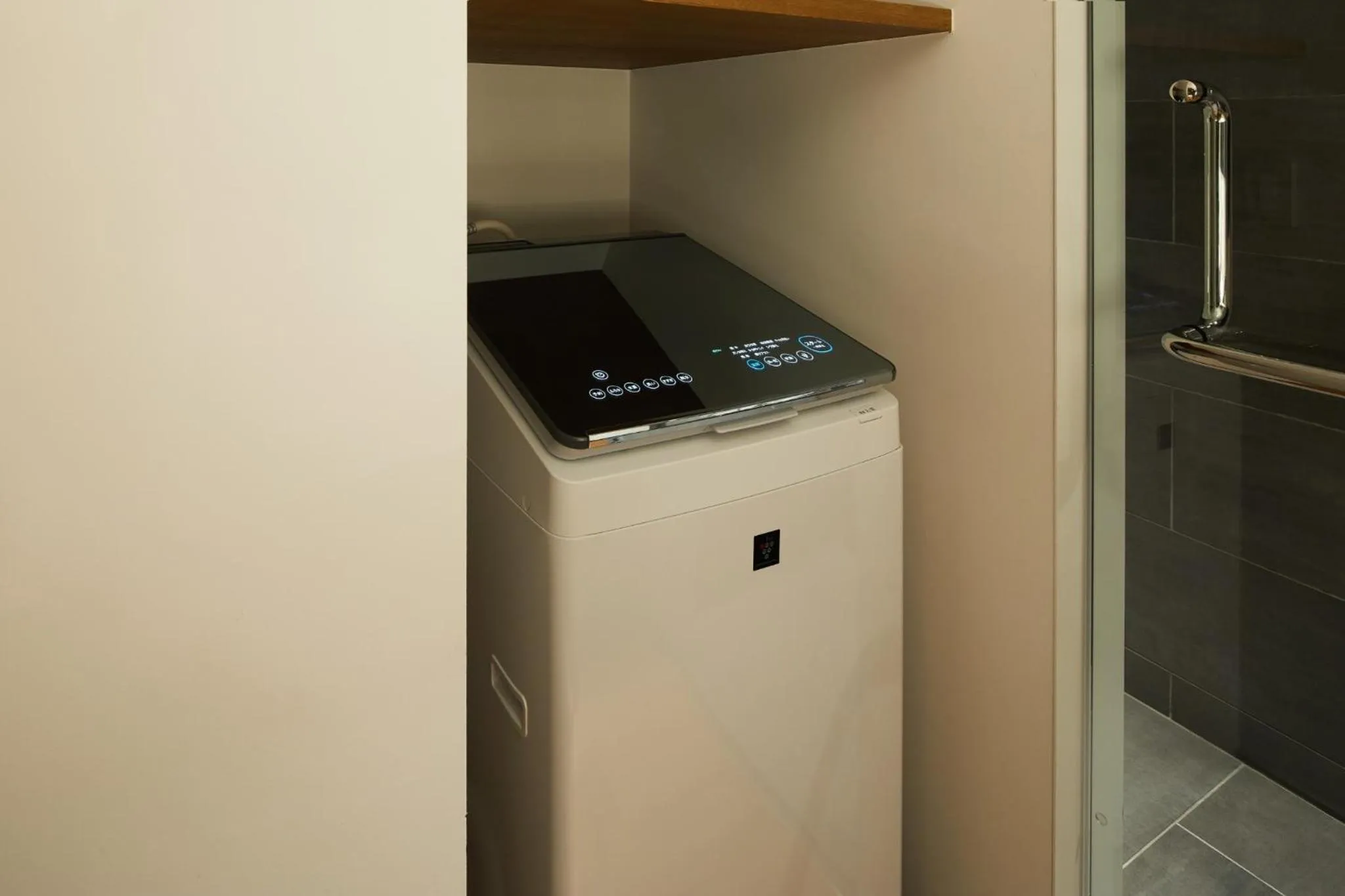 washing machine in Rakuten STAY KYOMACHIYA Kyoto Shichijo-Omiya