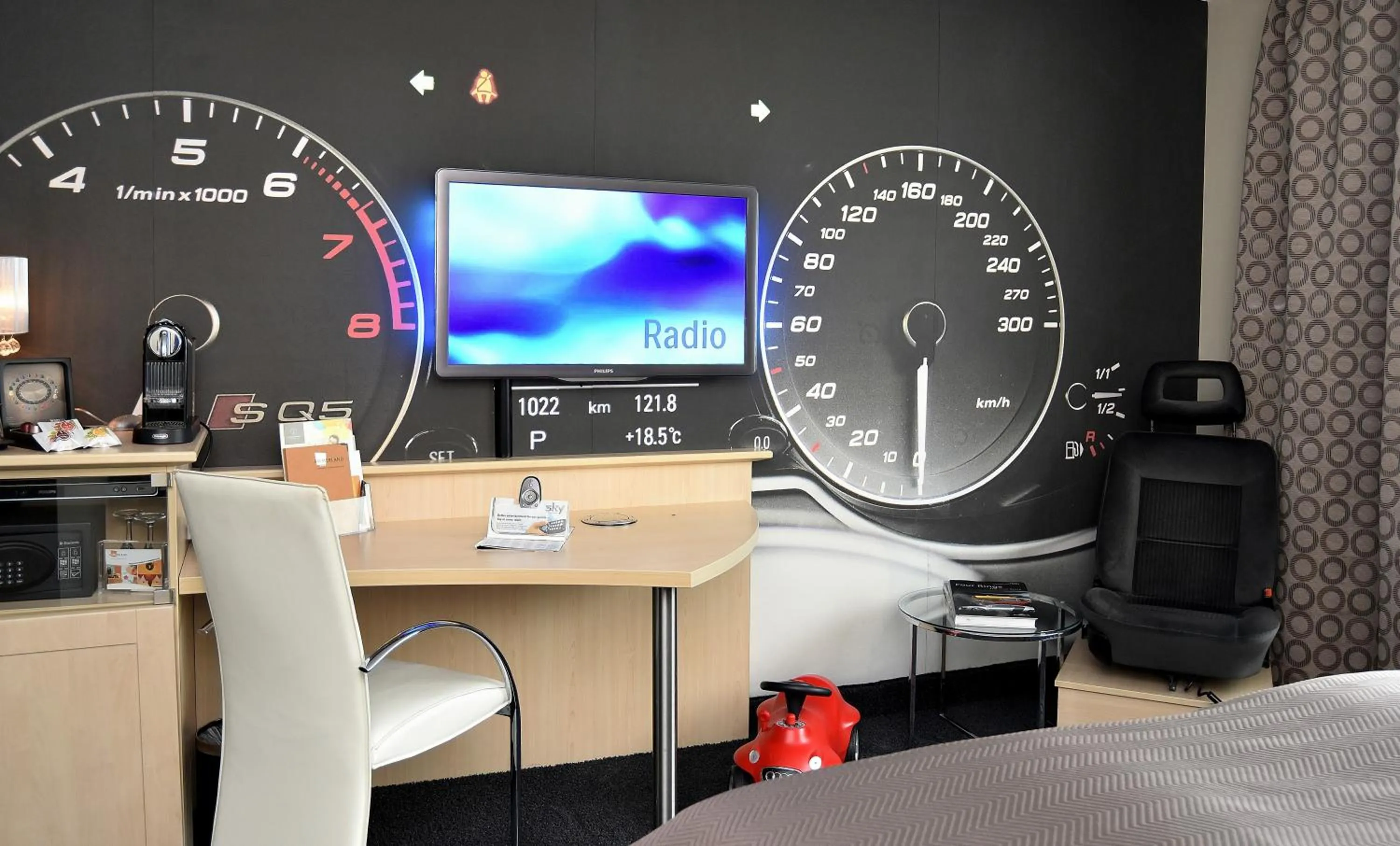 Decorative detail, Bed in BLOCK Hotel & Living