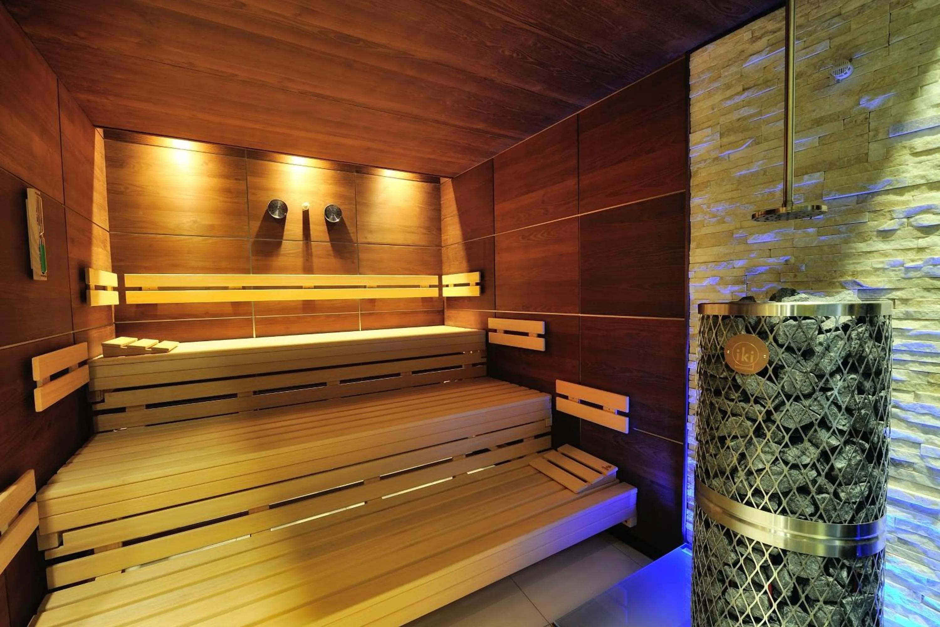 Sauna, Bed in BLOCK Hotel & Living