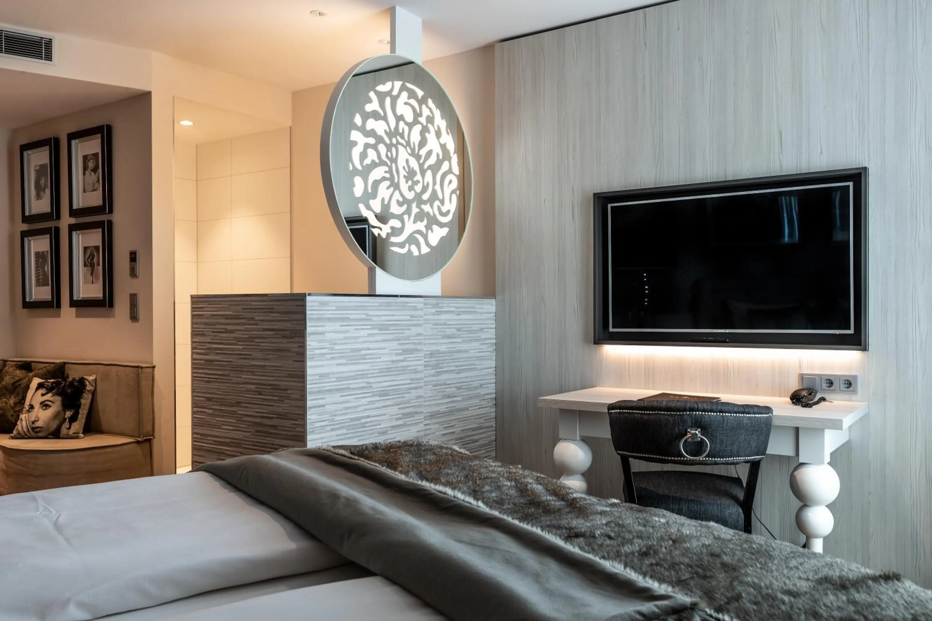 Bed in BLOCK Hotel & Living