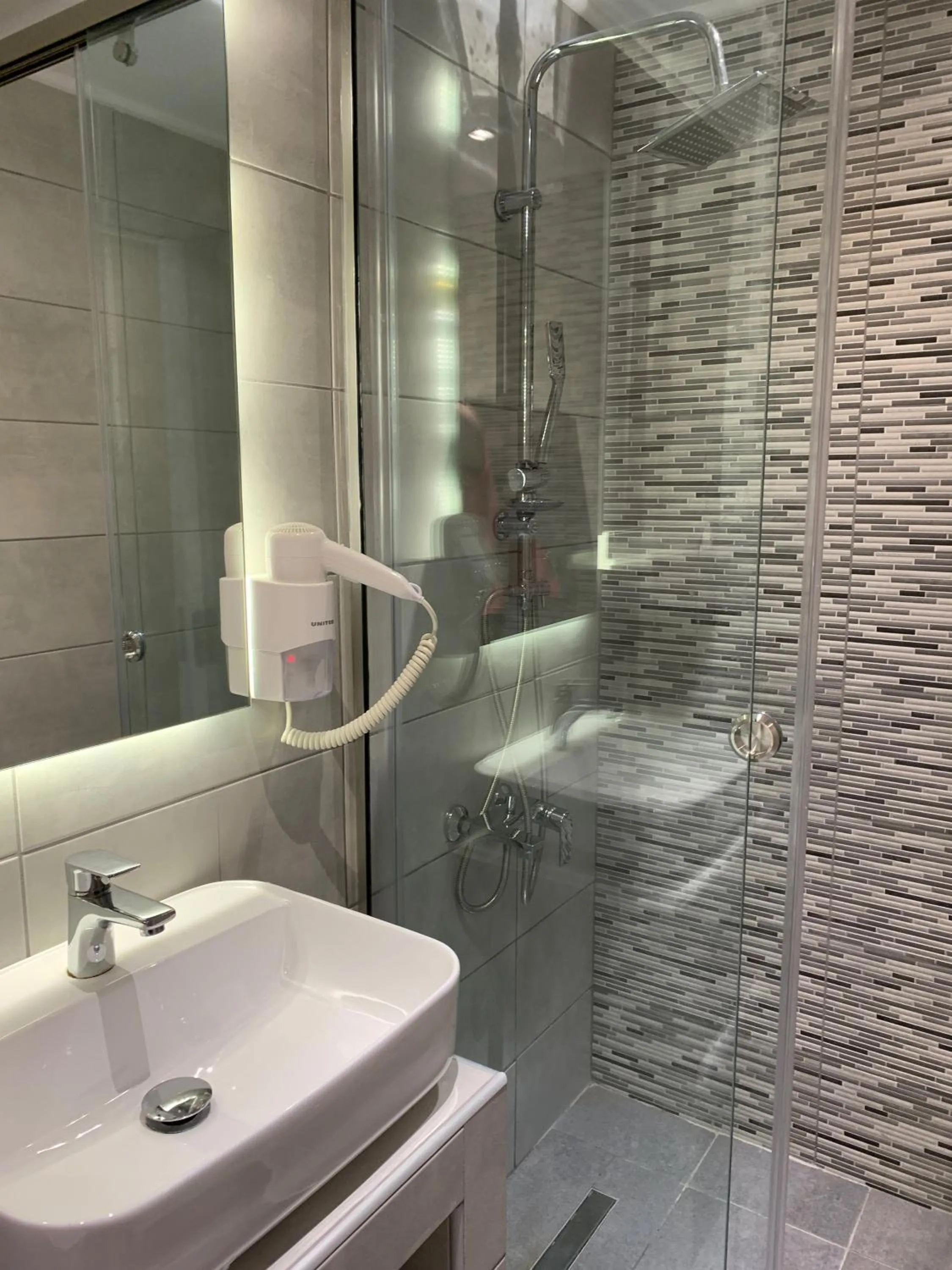 Bathroom in Pals Studios Pefkos