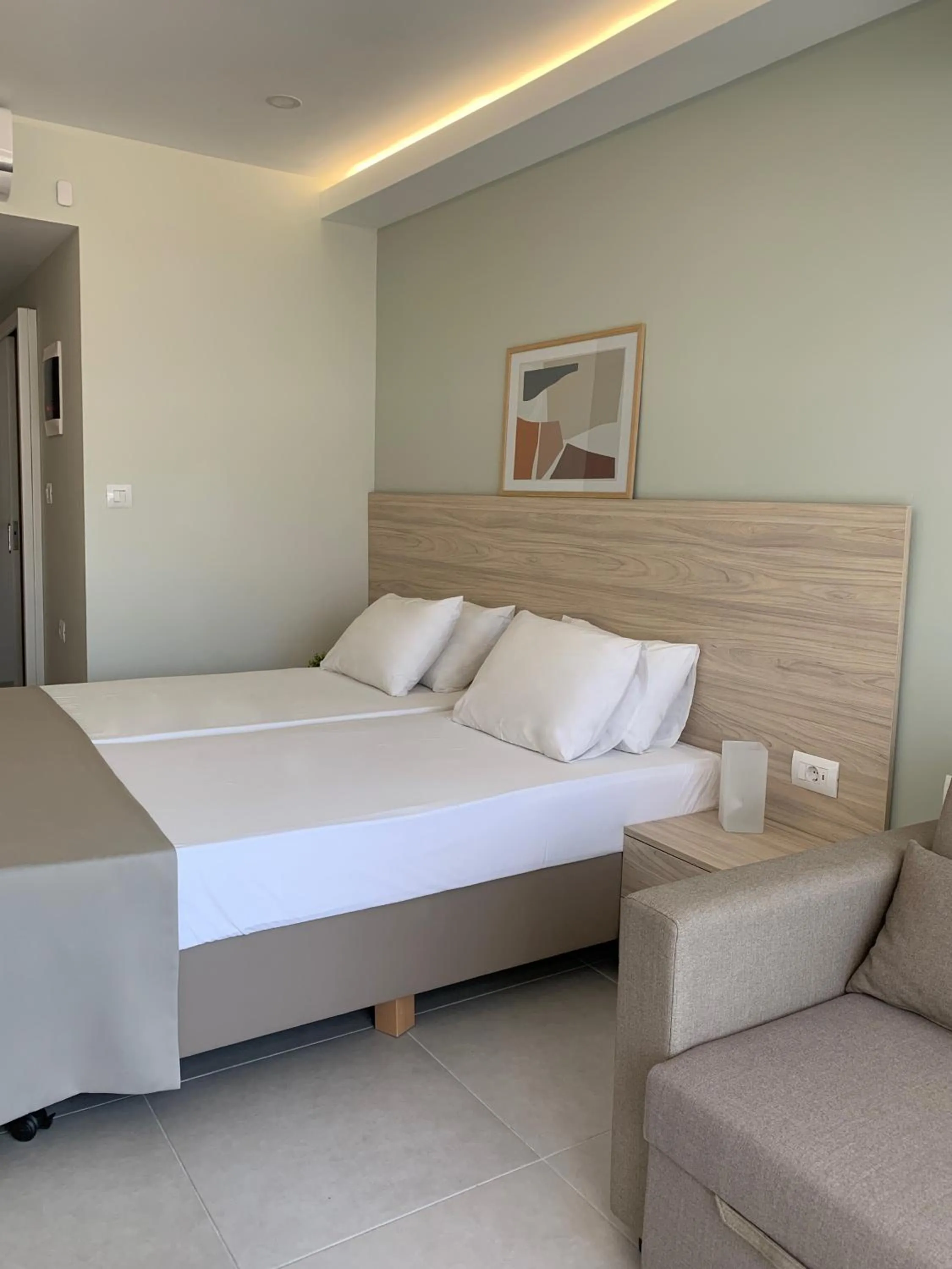 Bedroom, Bed in Pals Studios Pefkos