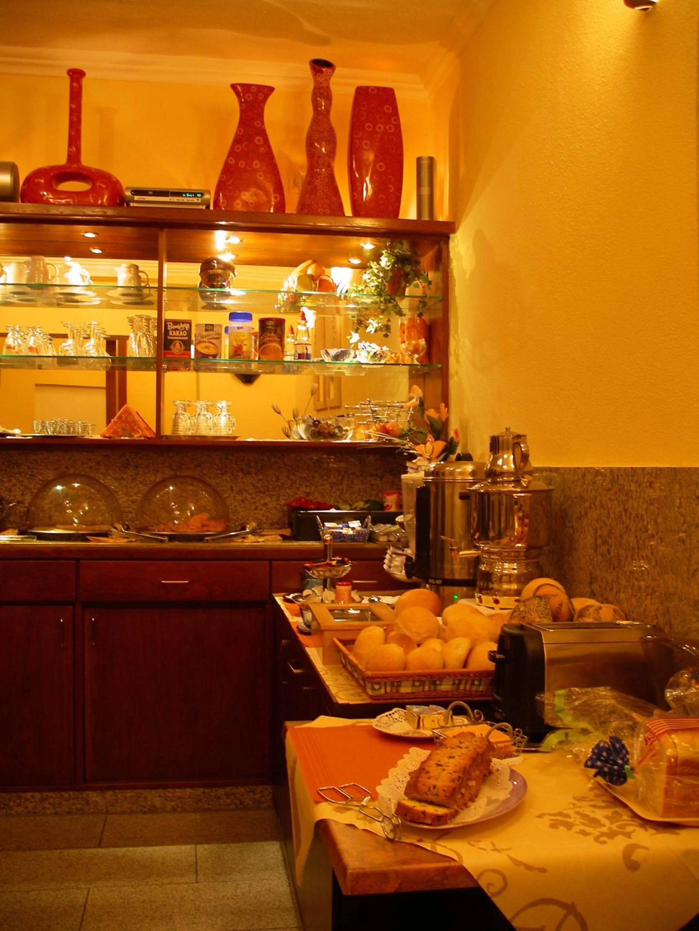 Breakfast in Hotel Elbe Street 34