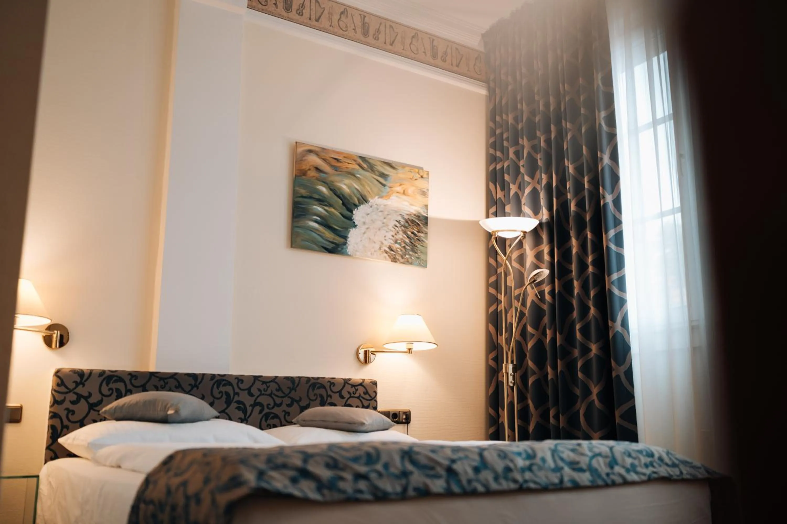 Bed in Hotel Viktoria