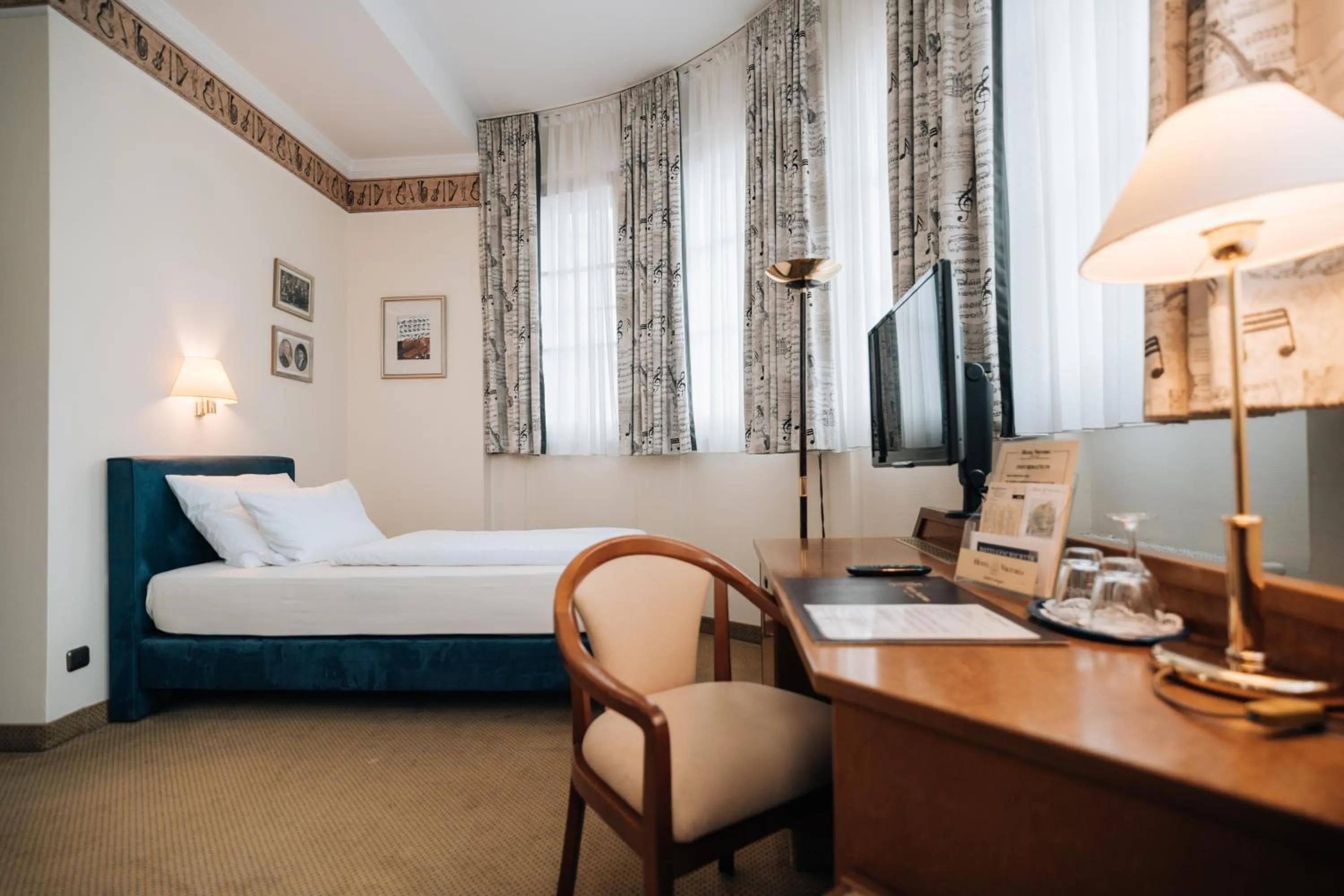 Bed in Hotel Viktoria