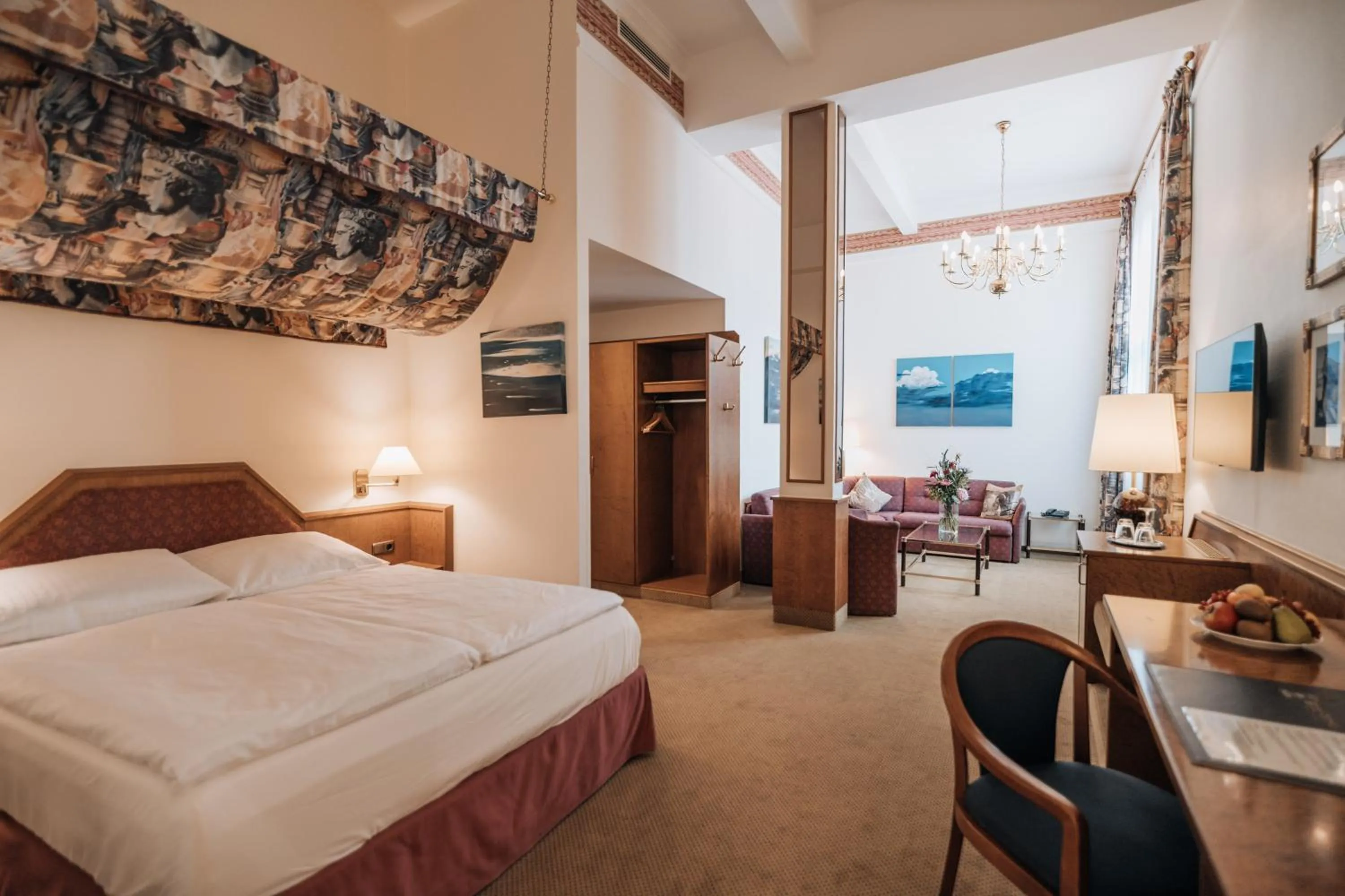 Bed in Hotel Viktoria