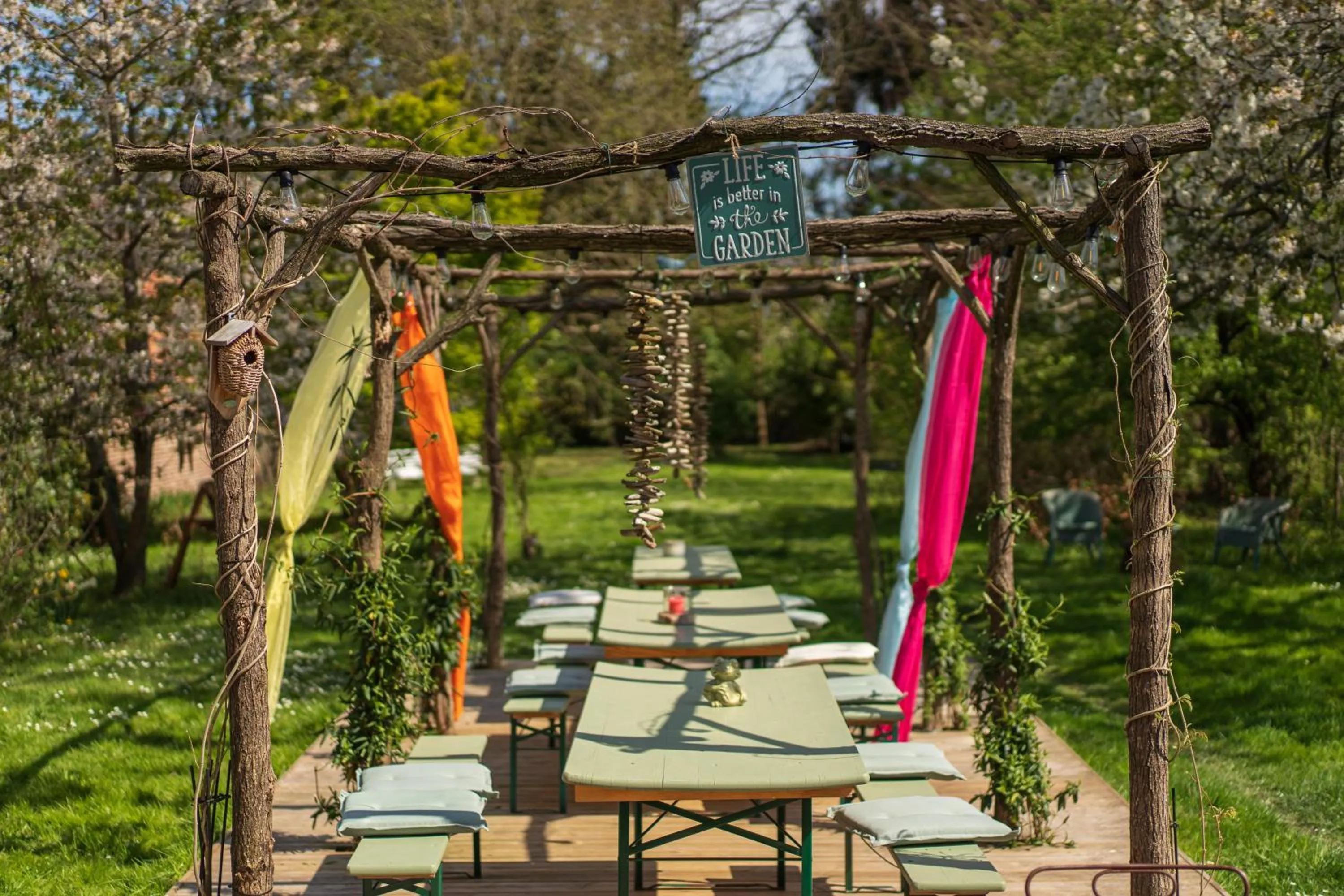 Le Jardin Des Secrets "Gites et chambres à louer"