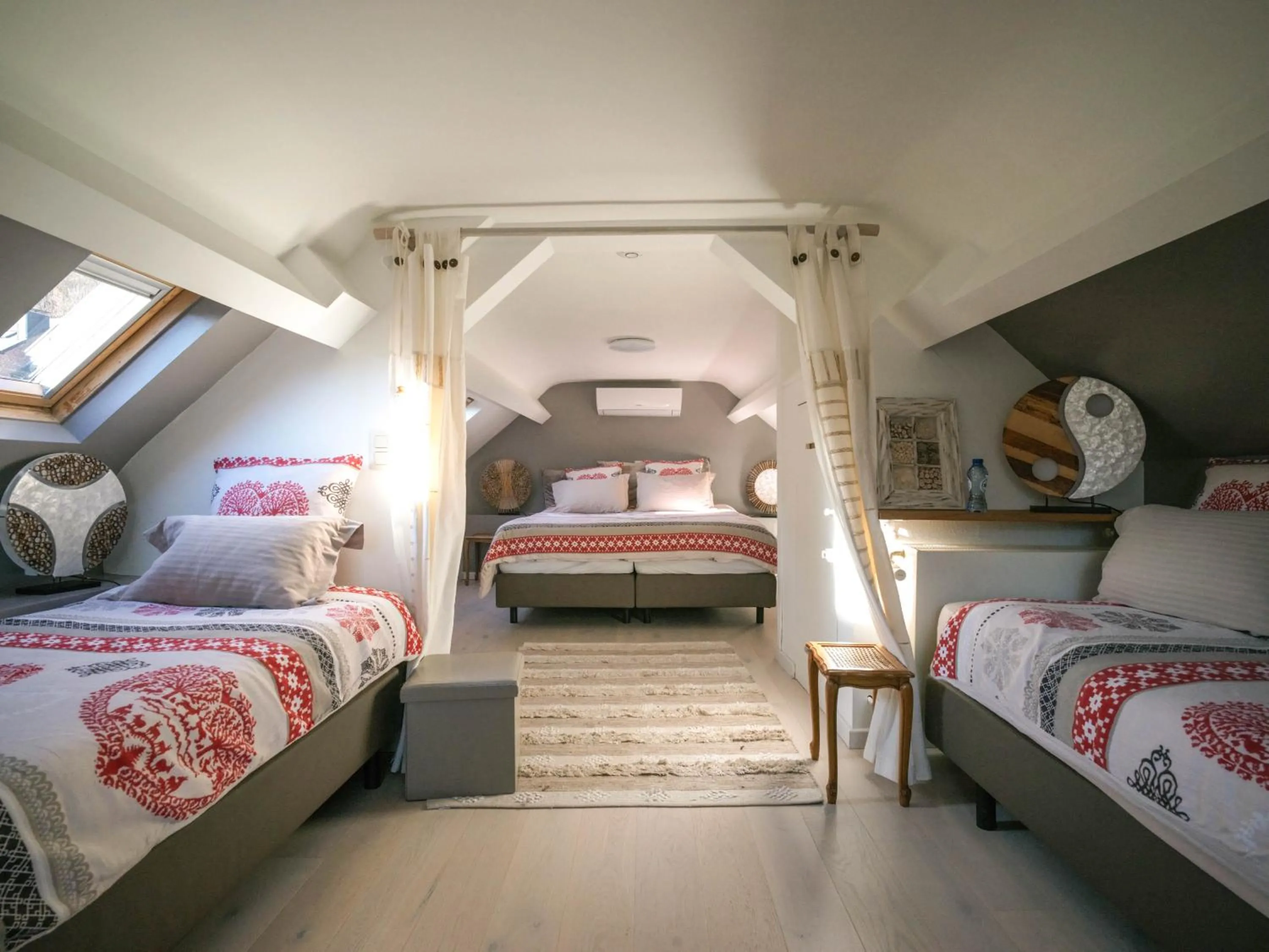 Le Jardin Des Secrets "Gites et chambres à louer"