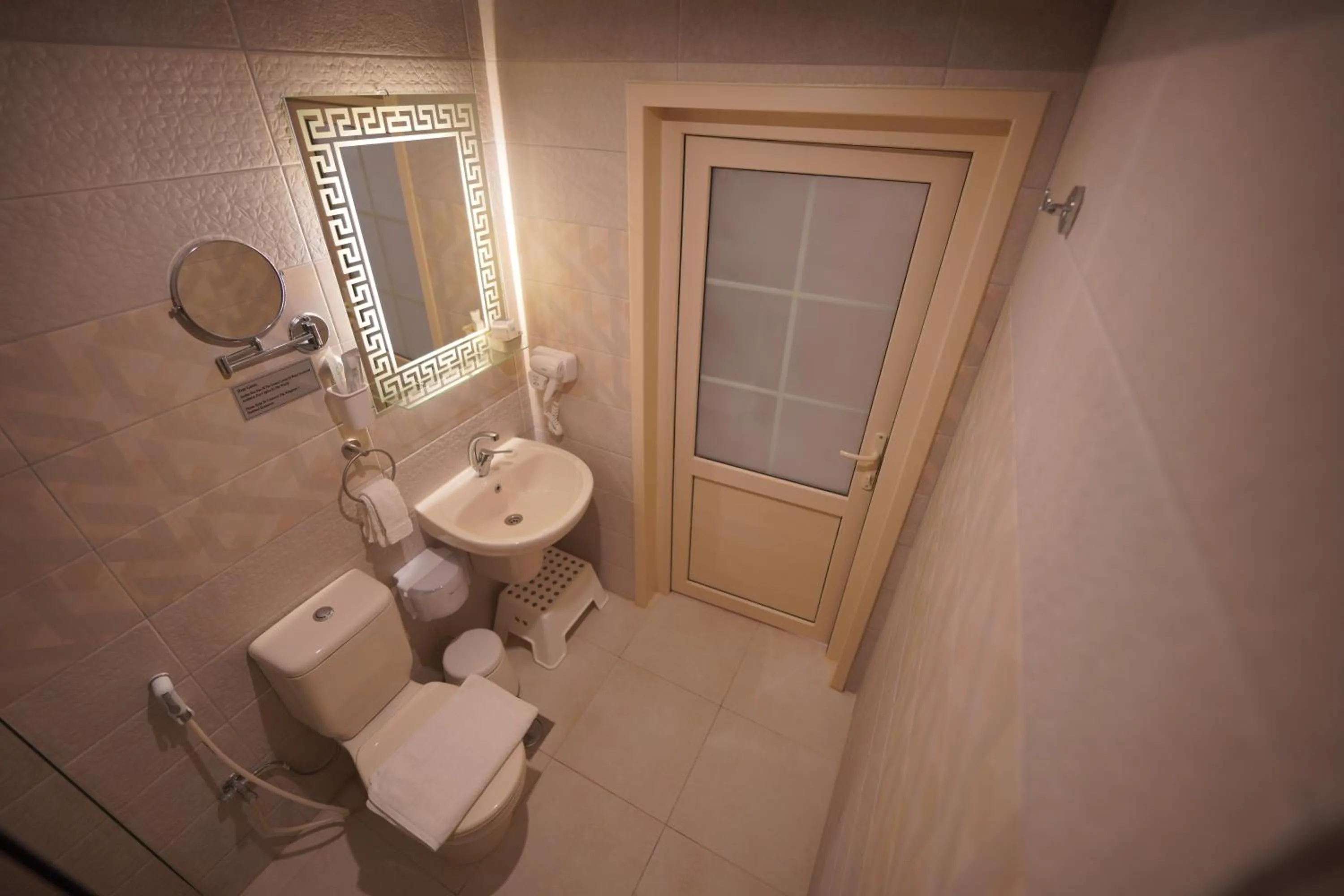 Bathroom in Petra Plaza Hotel