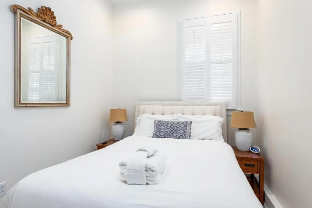 The Quarters on Spring