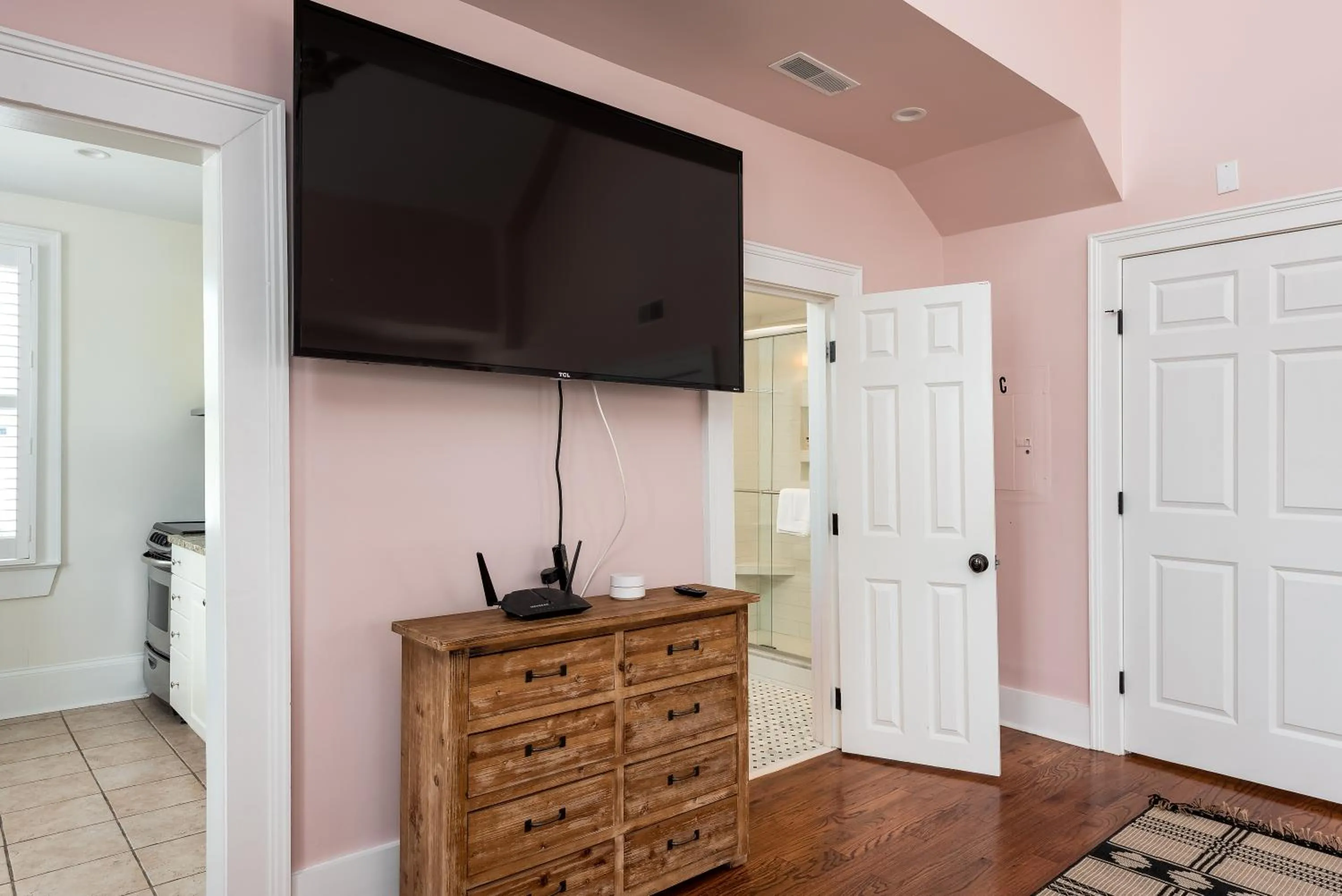 Communal lounge/ TV room in The Quarters on Spring