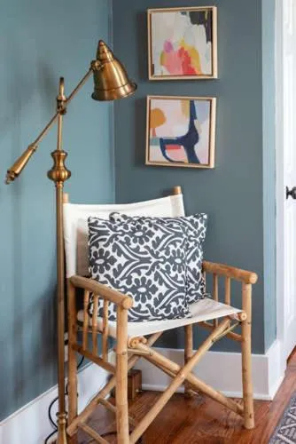 Decorative detail in The Quarters on Spring