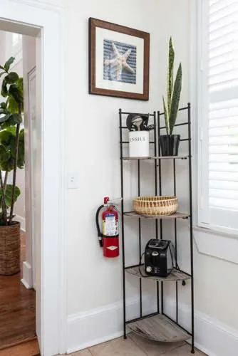 Decorative detail in The Quarters on Spring