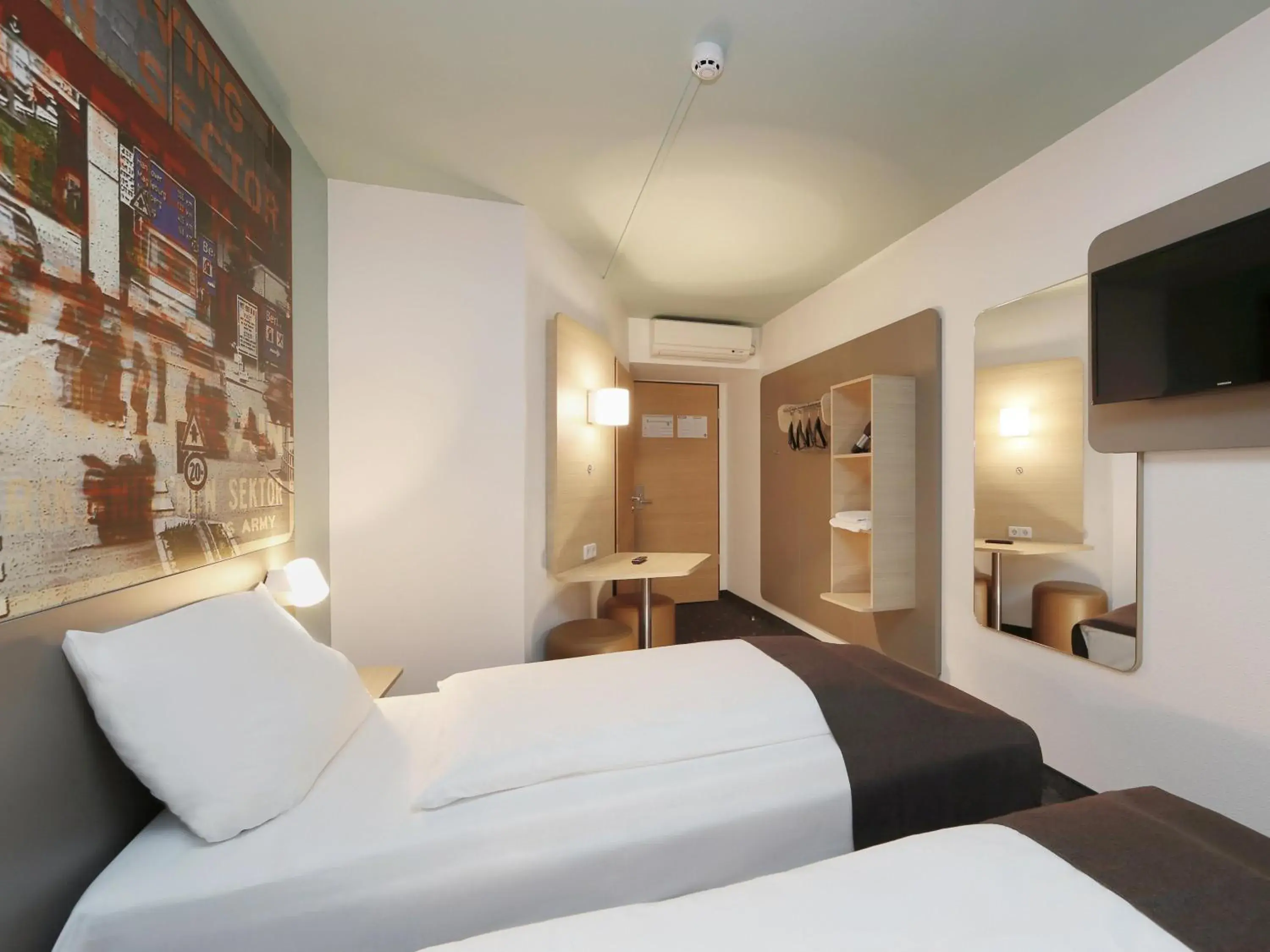 Standard Twin Room in B&B Hotel Berlin-Dreilinden Standard Twin Room in B&B Hotel Berlin-Dreilinden