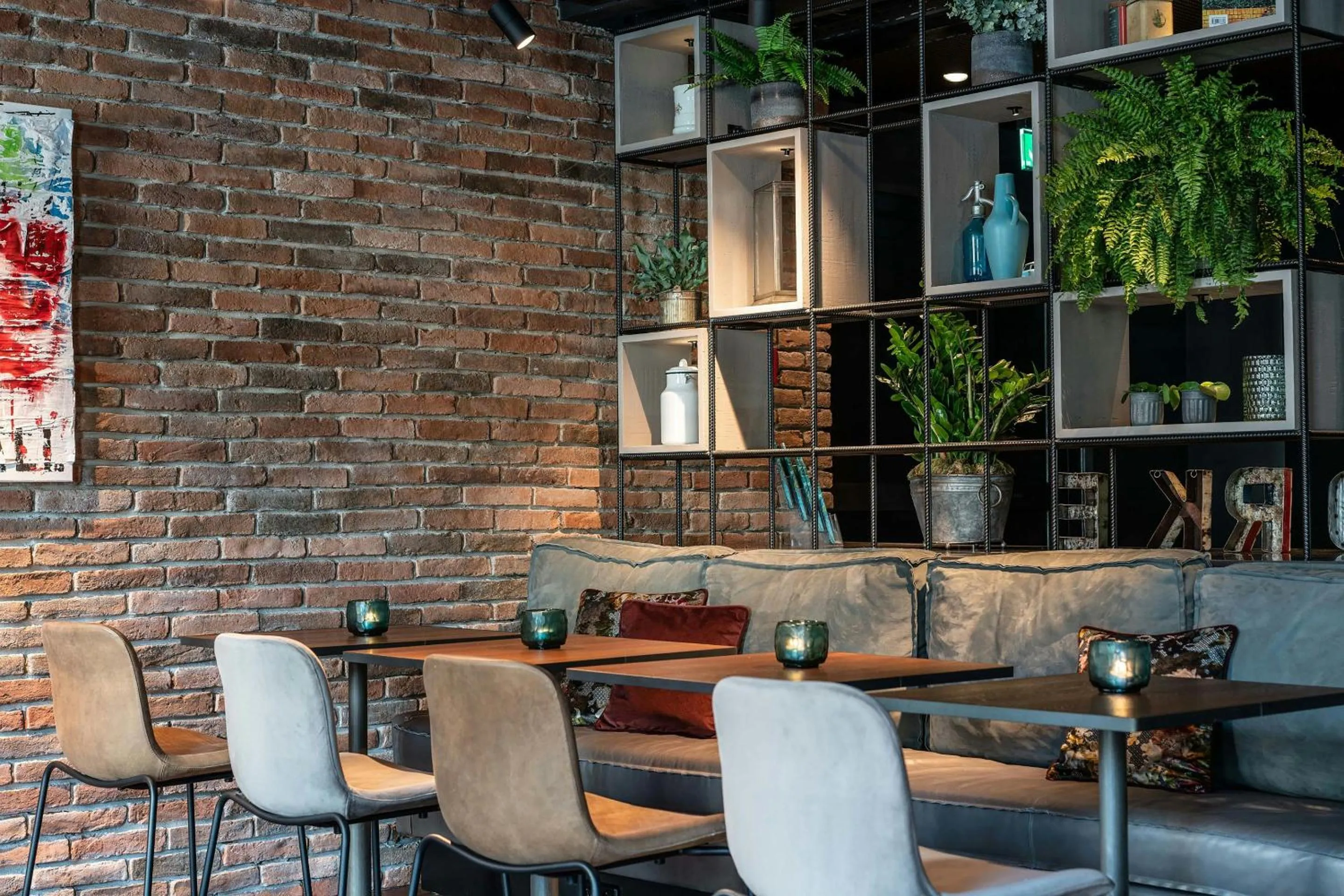 Lounge or bar in Motel One Berlin Mitte