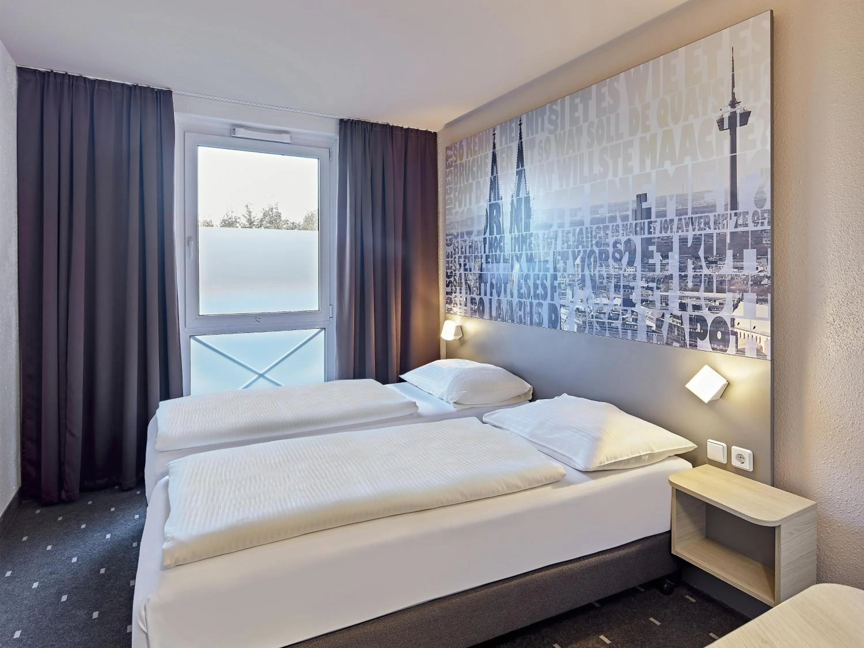 Bed in B&B Hotel Köln-West