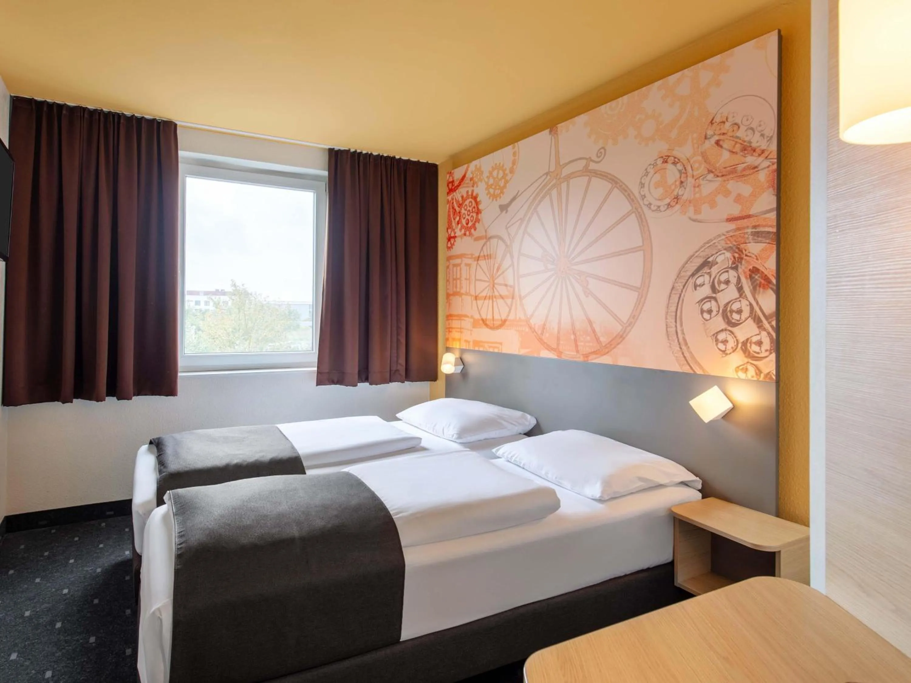 Photo of the whole room, Bed in B&B Hotel Schweinfurt-Süd