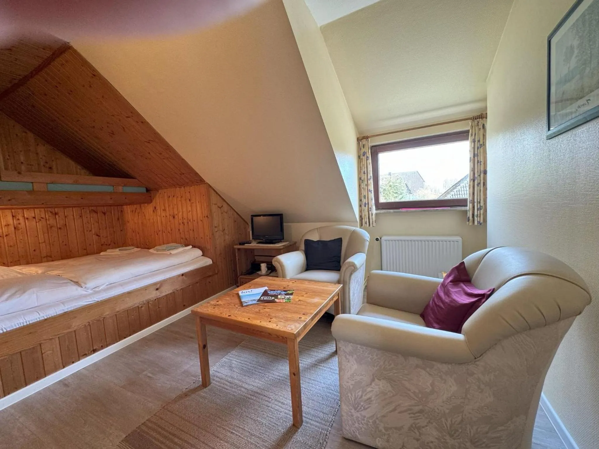 Seating area, Bed in Reiterhof Wollesen