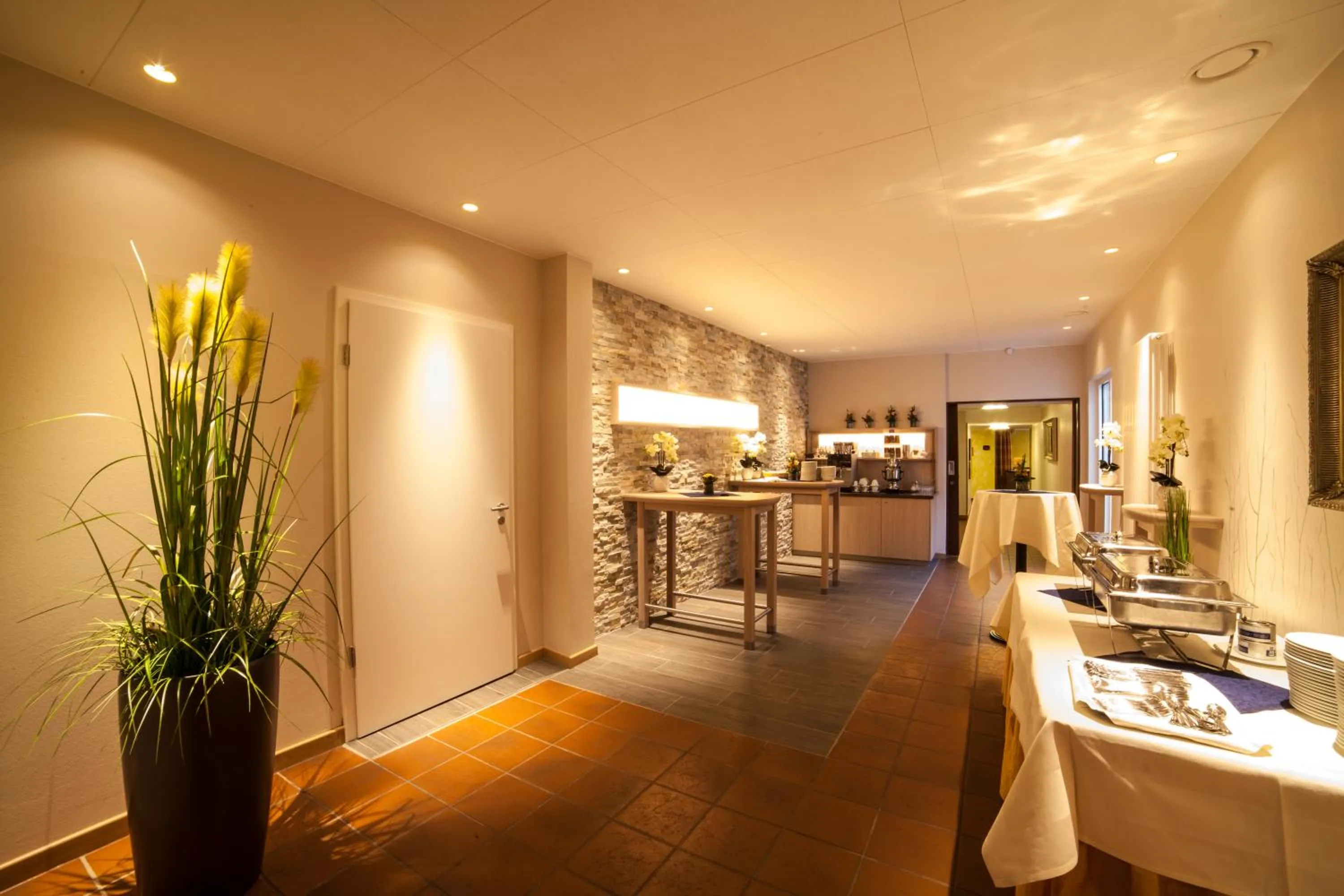 Restaurant/places to eat in Hotel Backenköhler