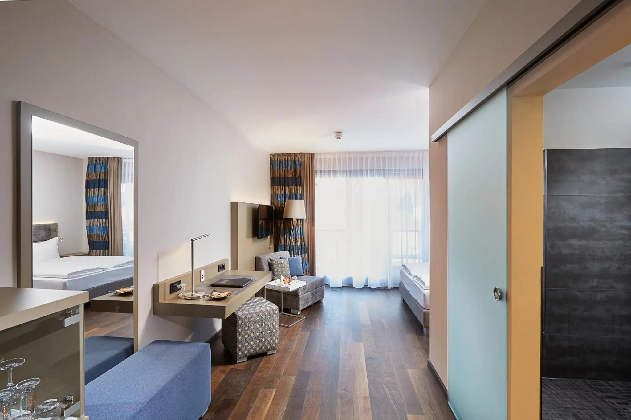 Photo of the whole room, Bed in Schloss Reinach