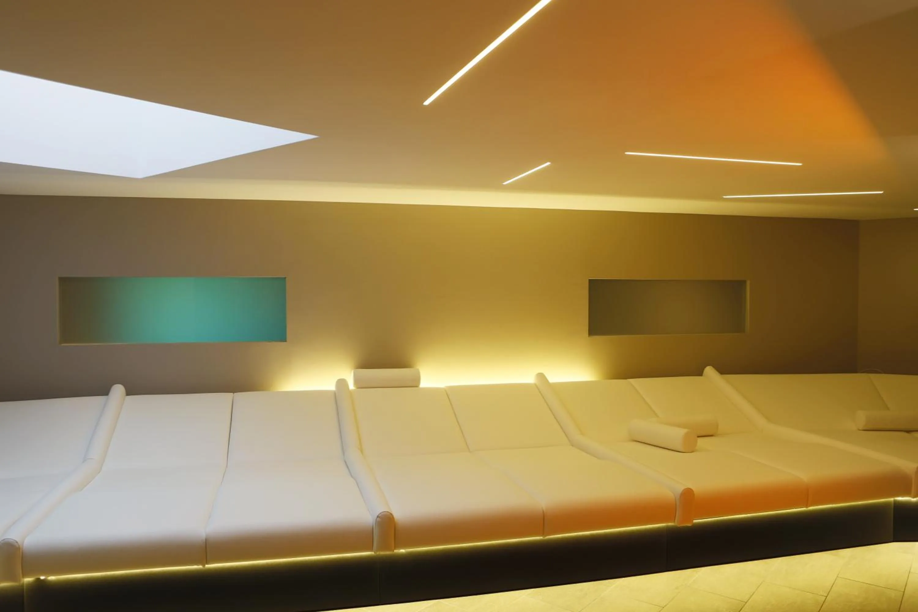 Spa and wellness centre/facilities, Bed in Schloss Reinach