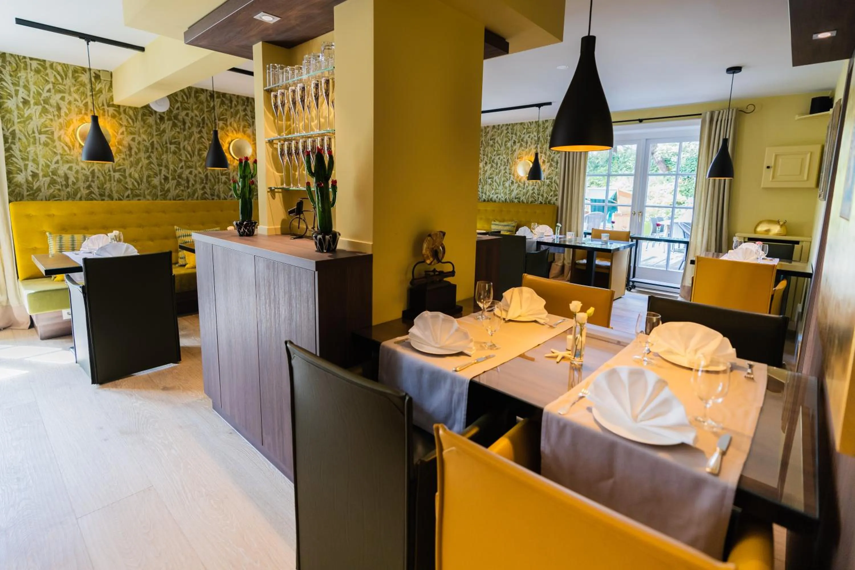 Breakfast in Hotel Village