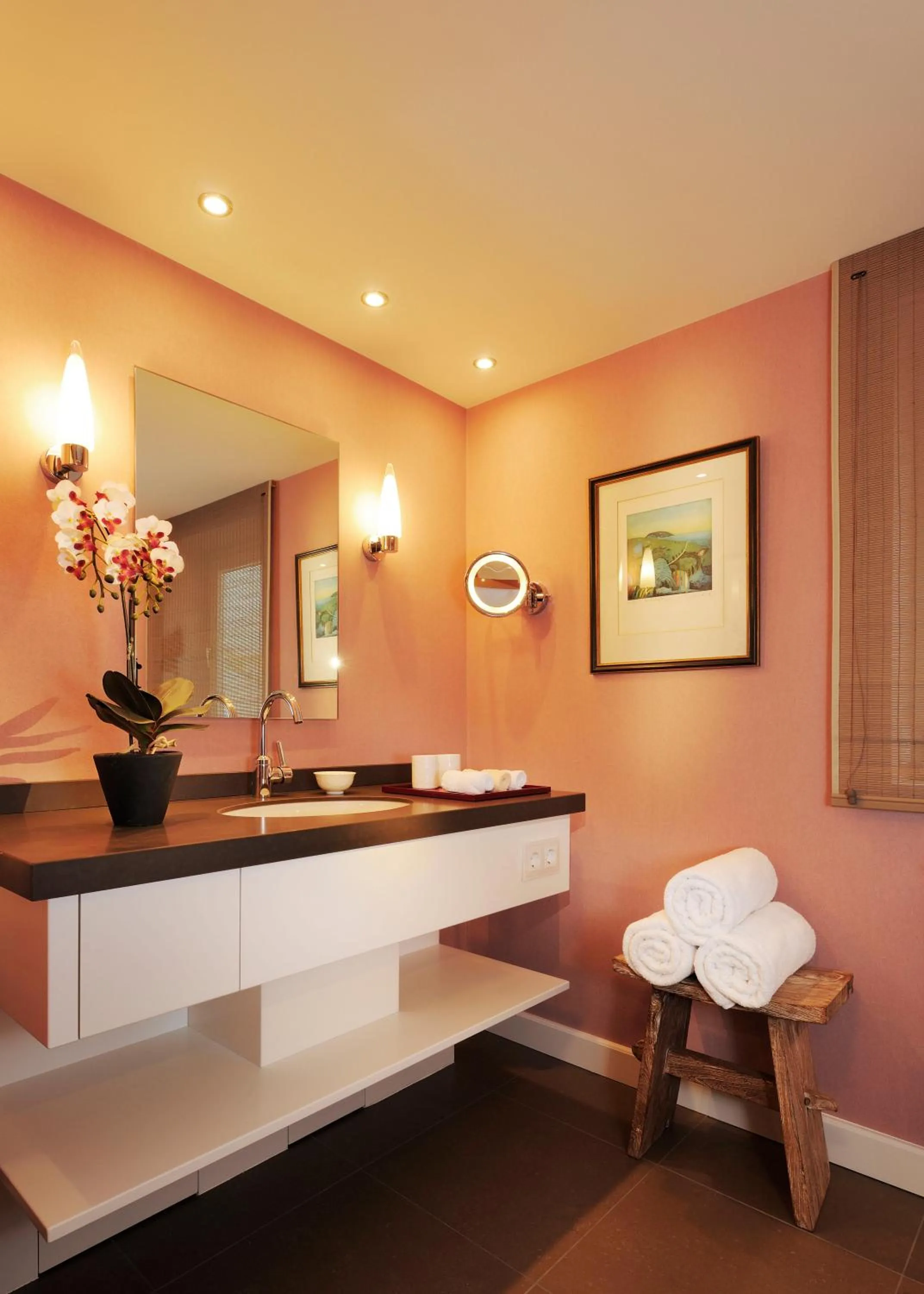 Bathroom in Hotel Village