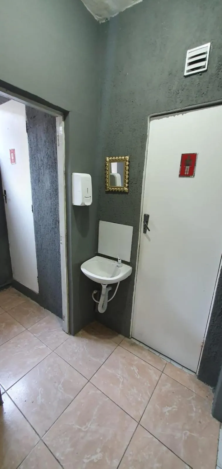 Casa do Meio Pousada