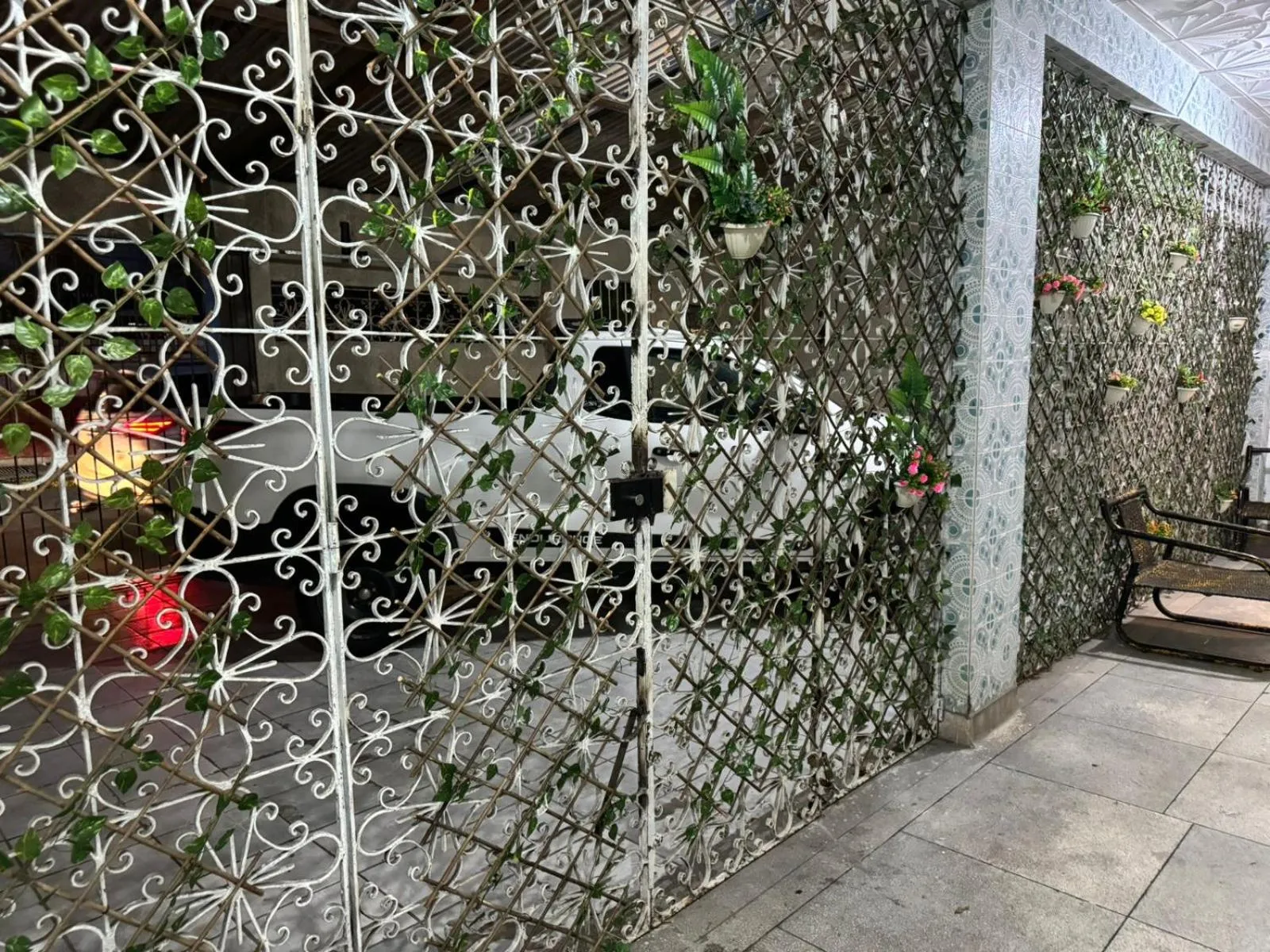 Parking in Casa do Meio Pousada