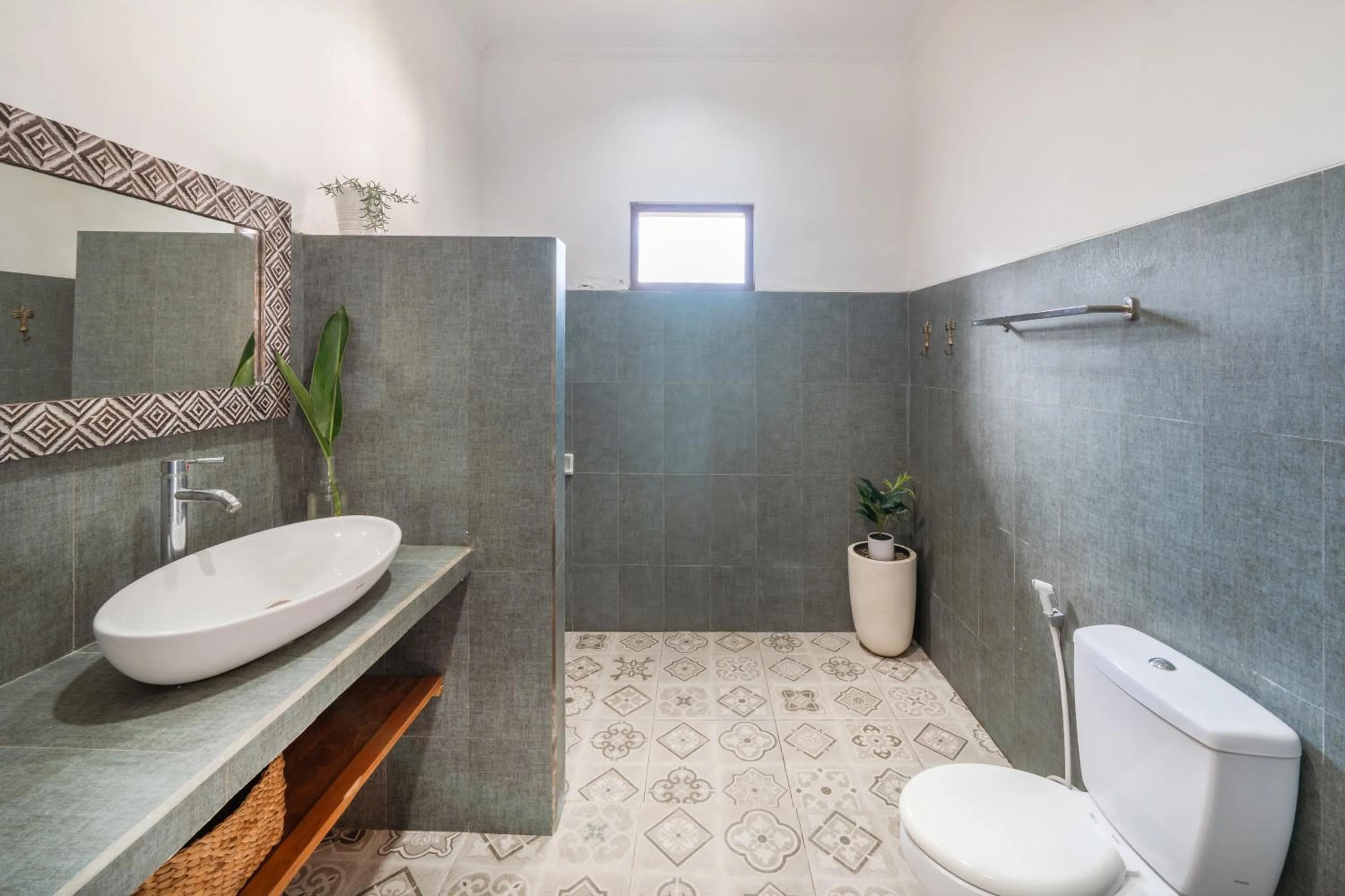 Nusa Indah Onai Hotel