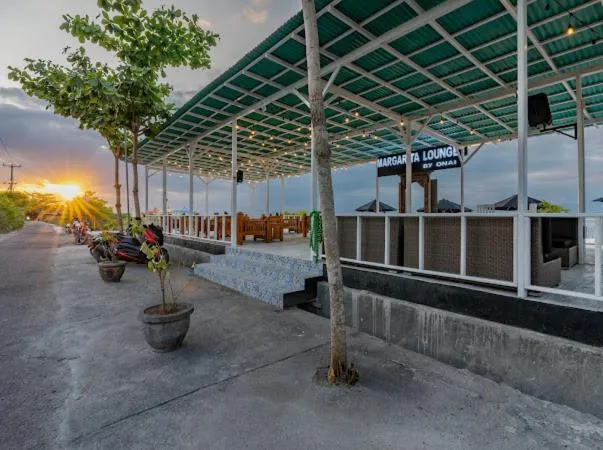 Nusa Indah Onai Hotel