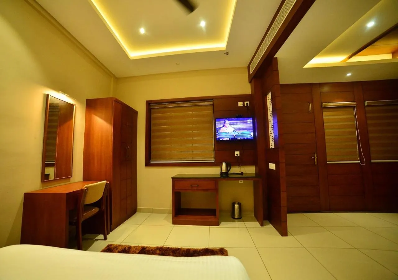 TV and multimedia, Bed in Hotel Priya