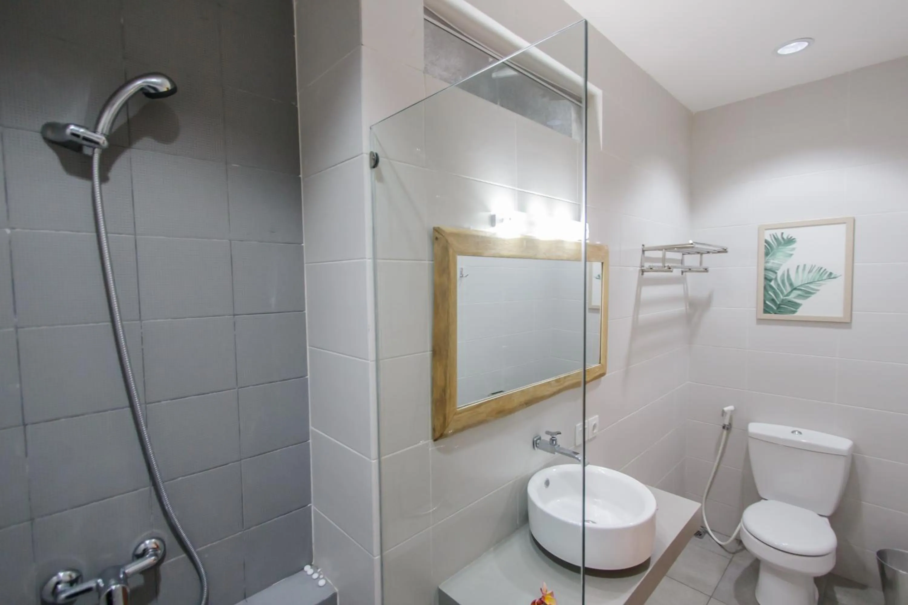 Bathroom in The jero 18 kuta guest house