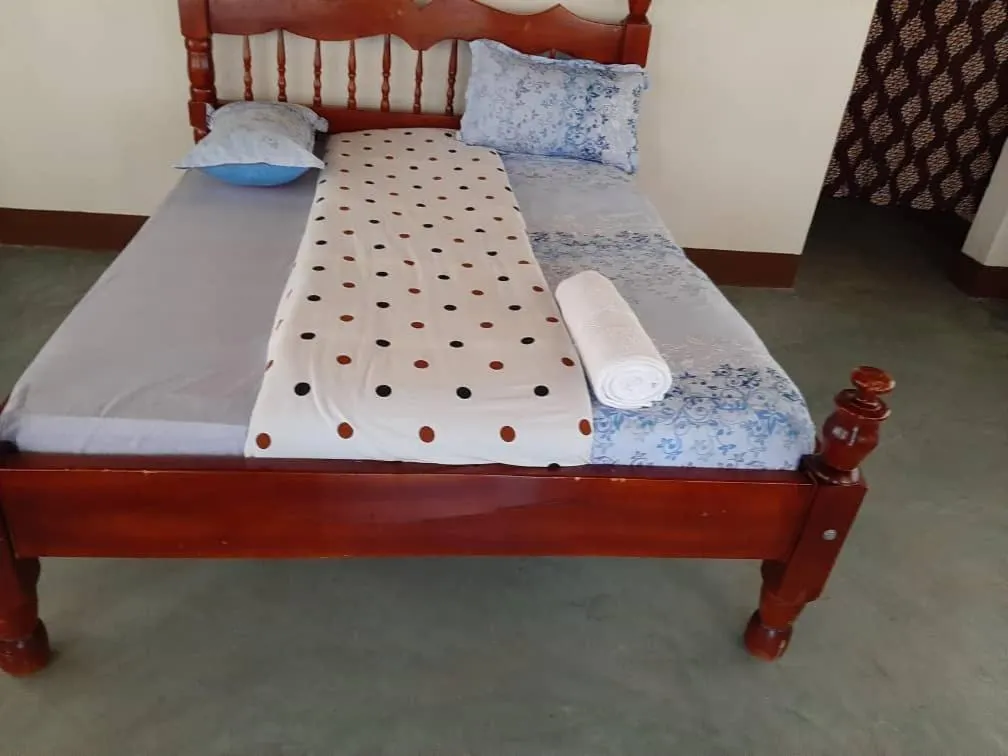 Bedroom, Bed in Tangi Safari Lodge