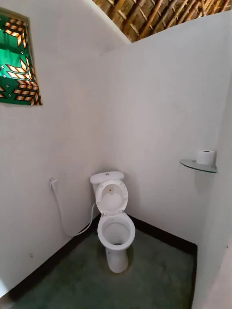 Bathroom in Tangi Safari Lodge