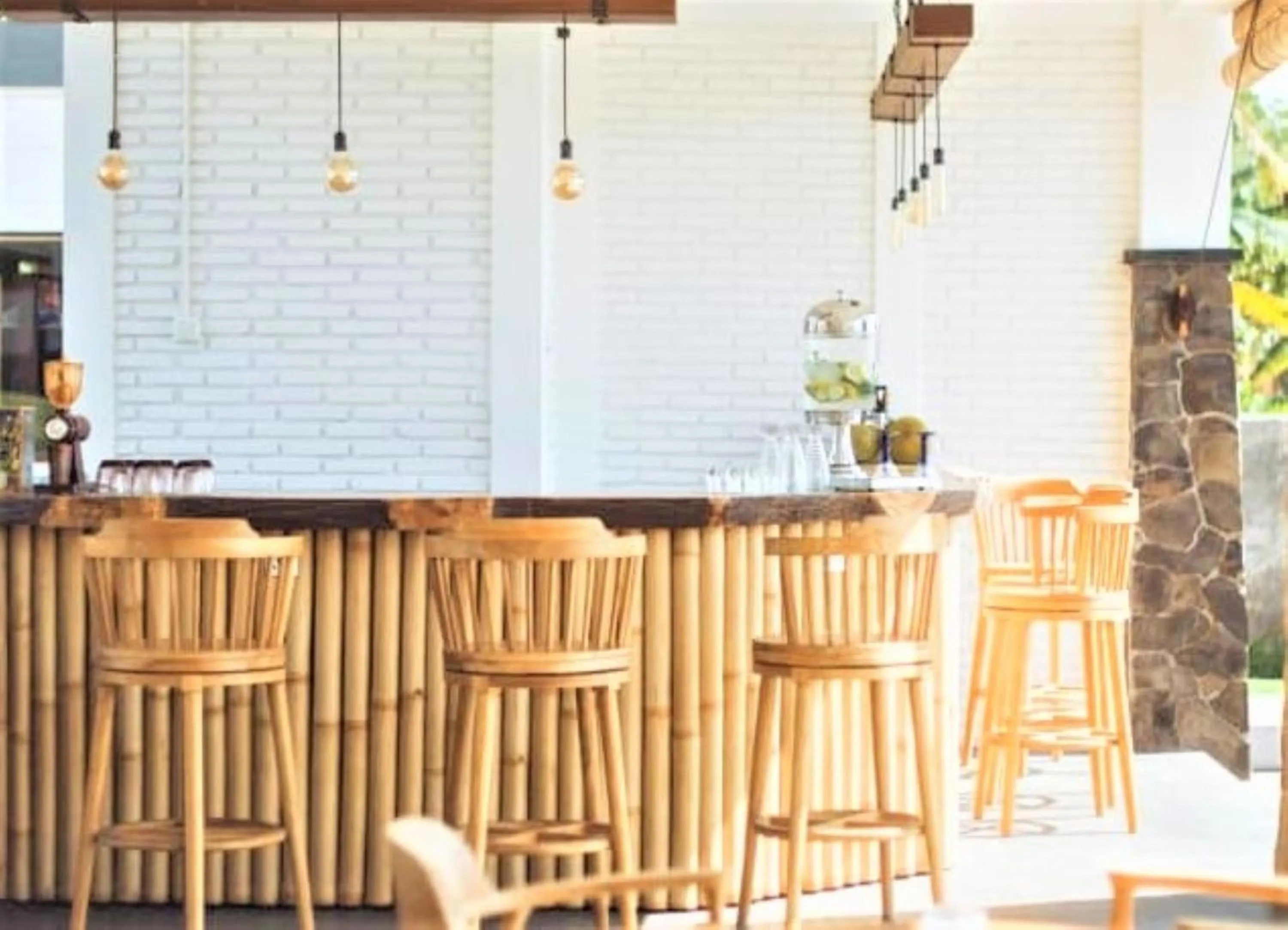 Lounge or bar in Hi Blue Bali Melasti Dive Resort