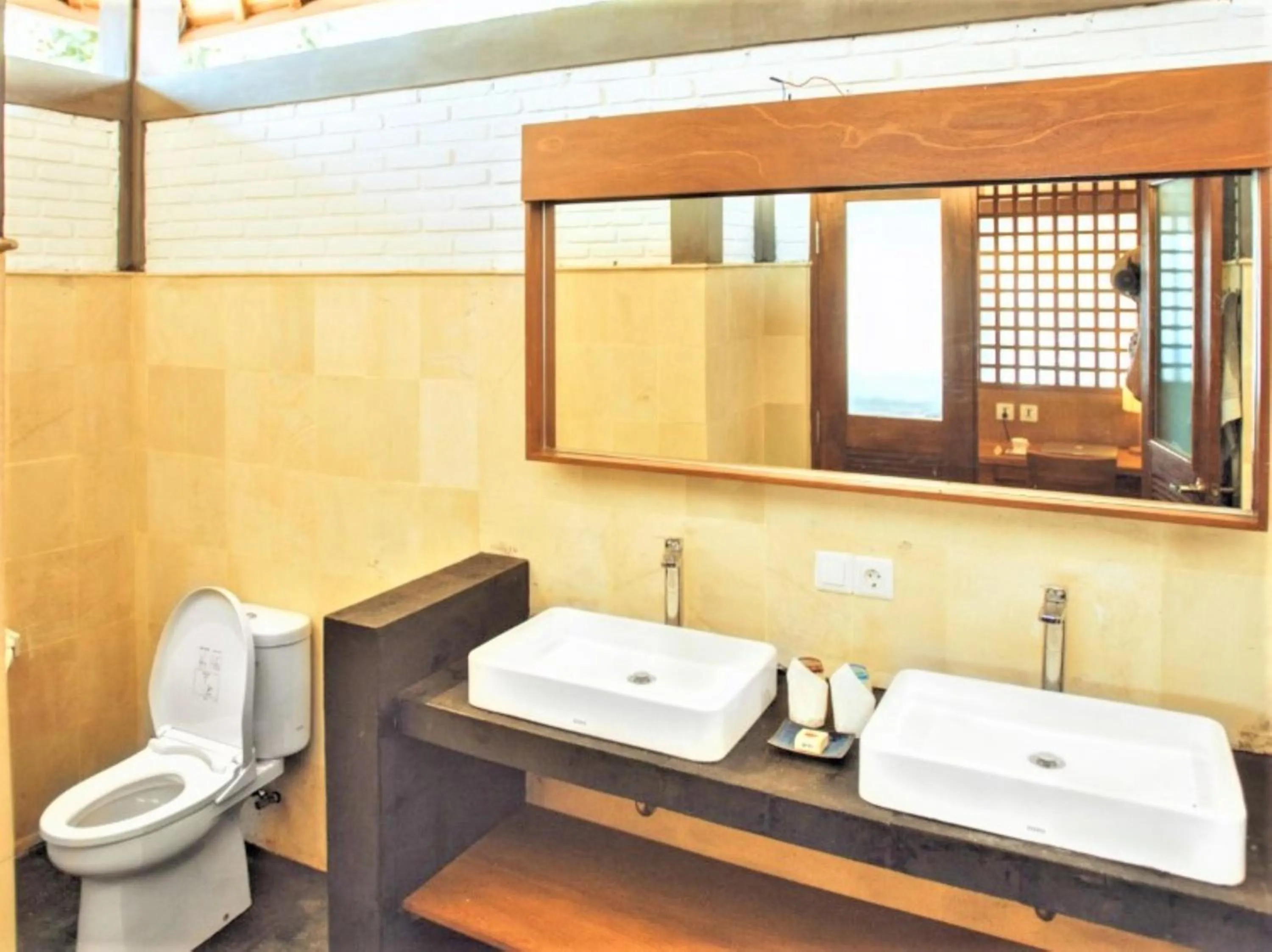 Bathroom in Hi Blue Bali Melasti Dive Resort