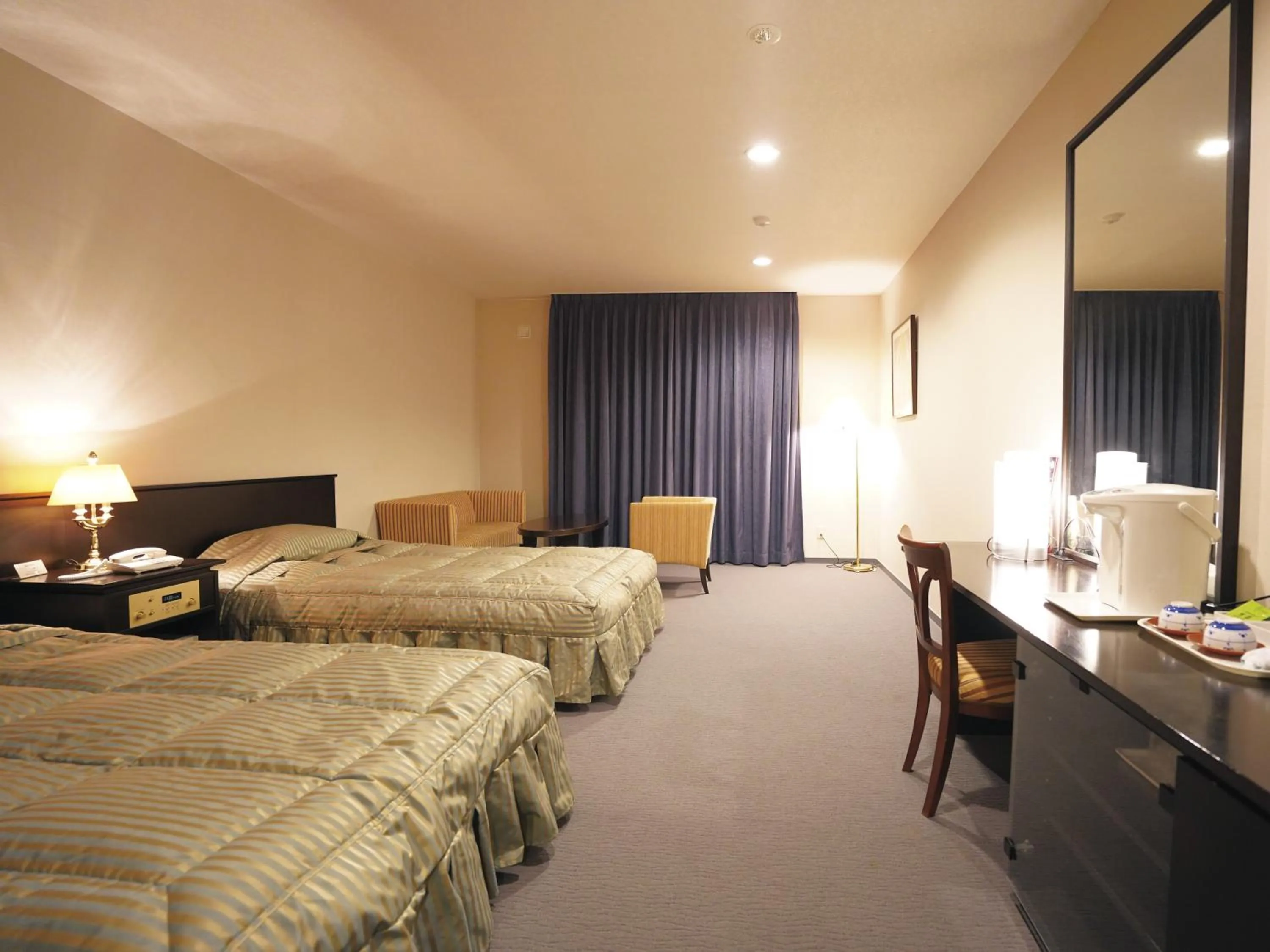 Photo of the whole room, Bed in The Gran Resort Oumi Maiko