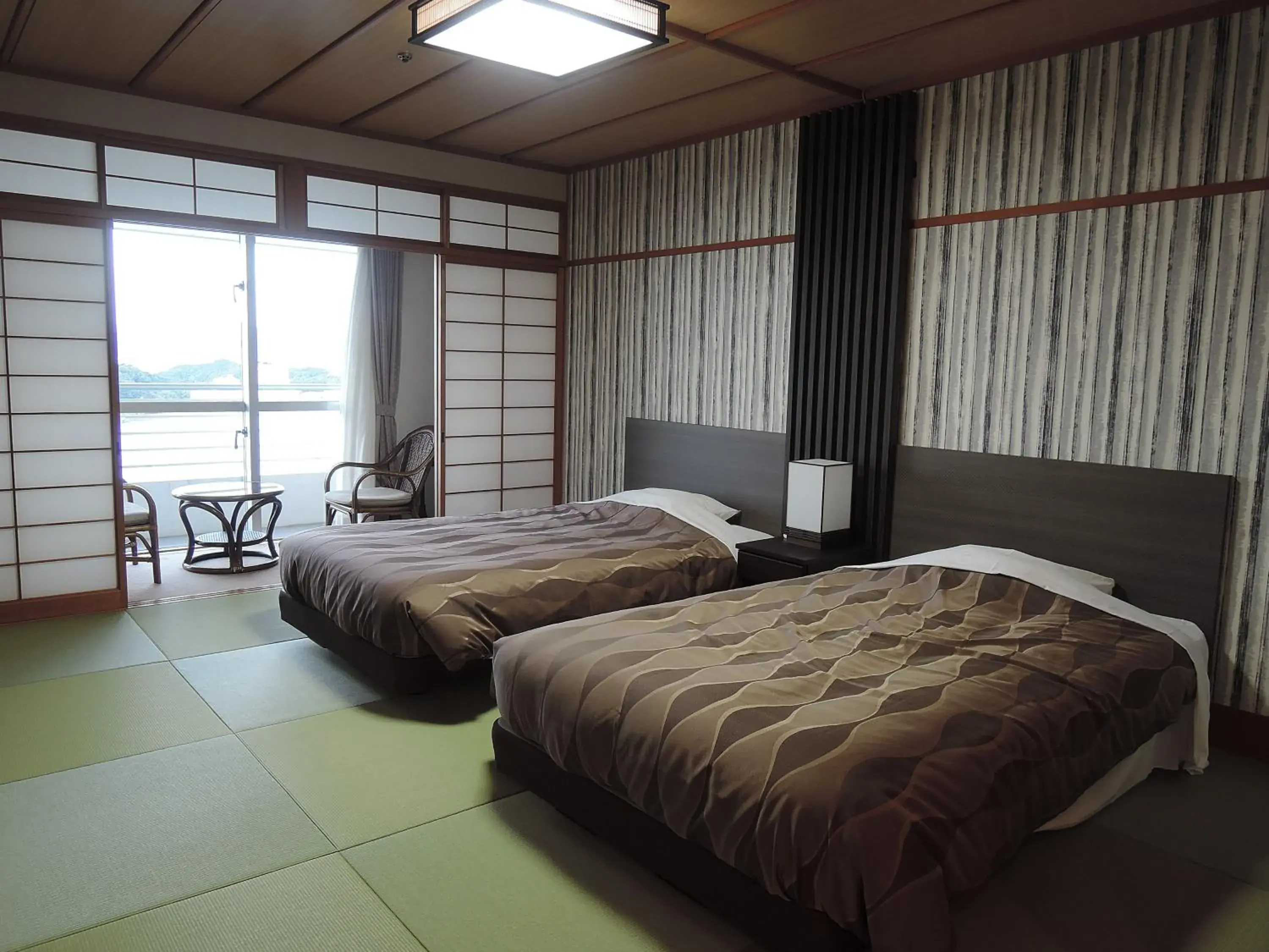 Twin Room with Tatami Floor and Shared Bathroom - single occupancy - Non-Smoking in The Gran Resort Elegante Shirahama Twin Room with Tatami Floor and Shared Bathroom - single occupancy - Non-Smoking in The Gran Resort Elegante Shirahama