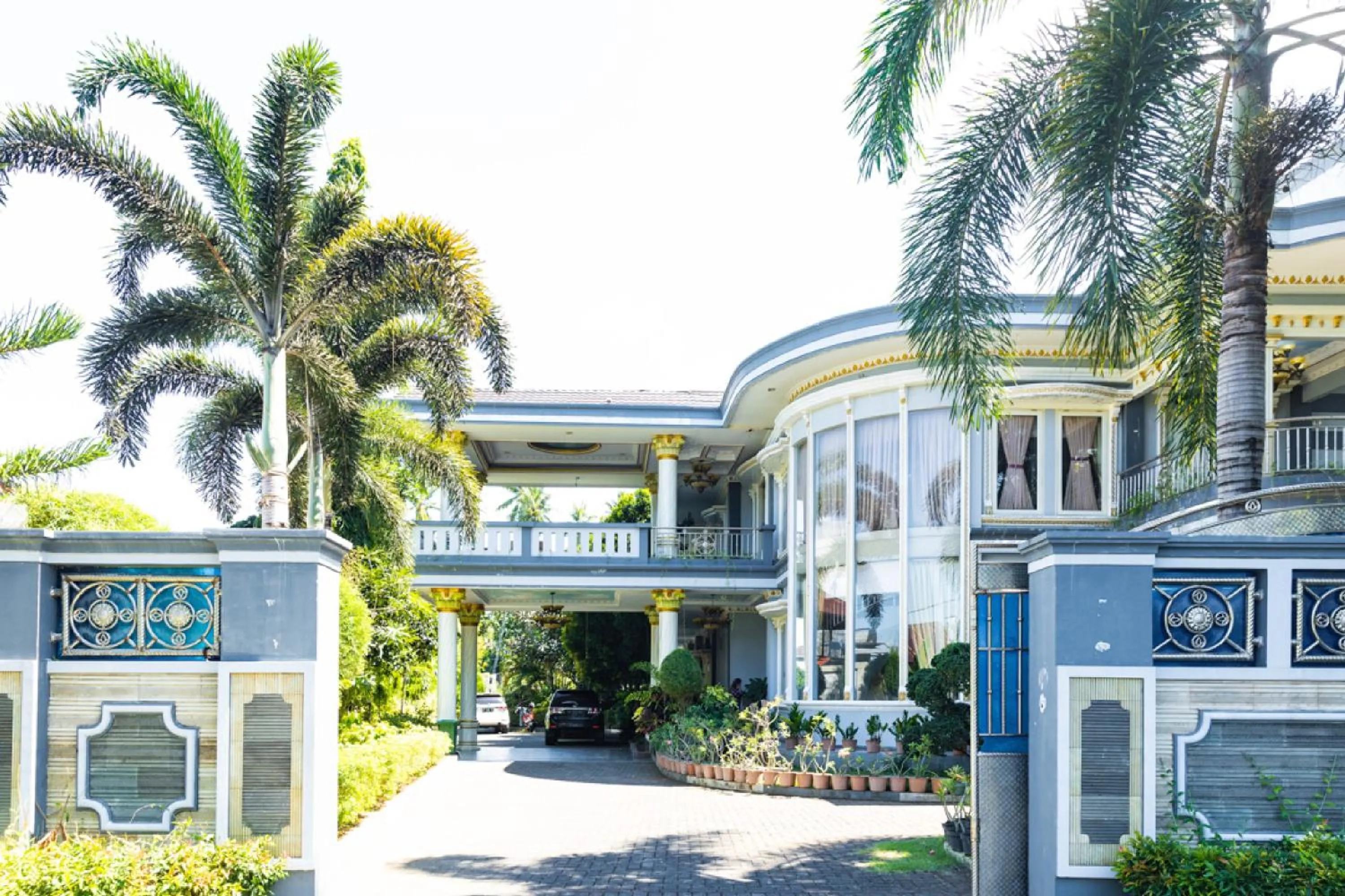 Property building in RedDoorz Premium @ Sea Residence Manado