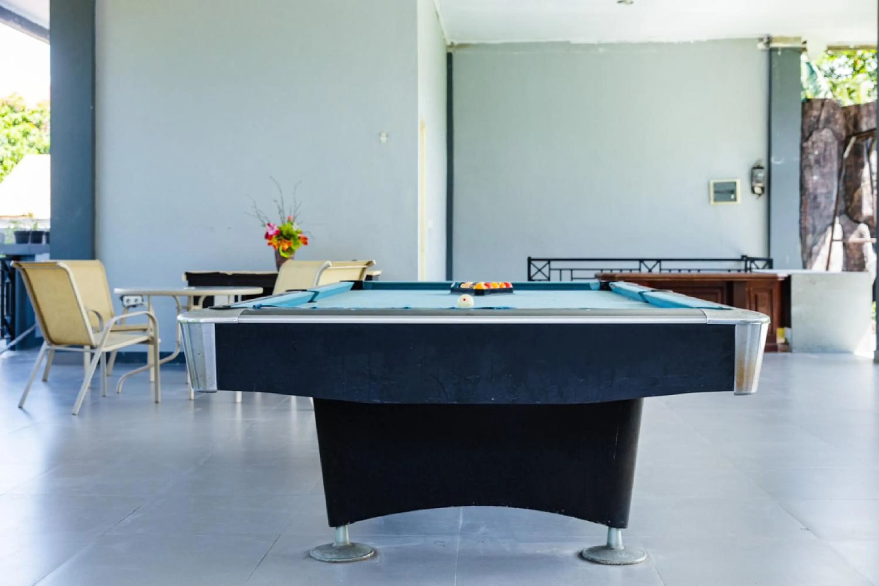 Billiard in RedDoorz Premium @ Sea Residence Manado