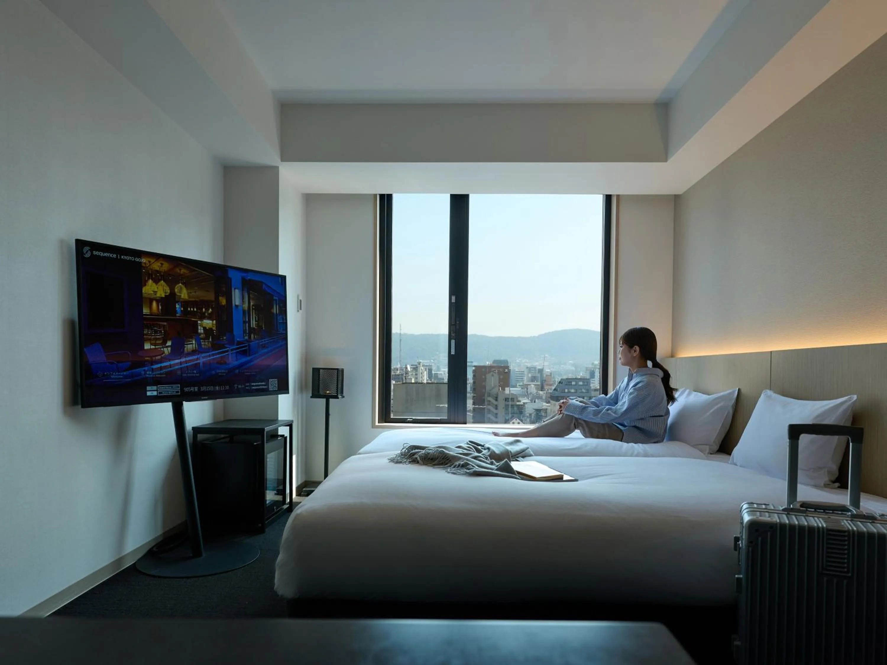 Photo of the whole room, Bed in sequence KYOTO GOJO