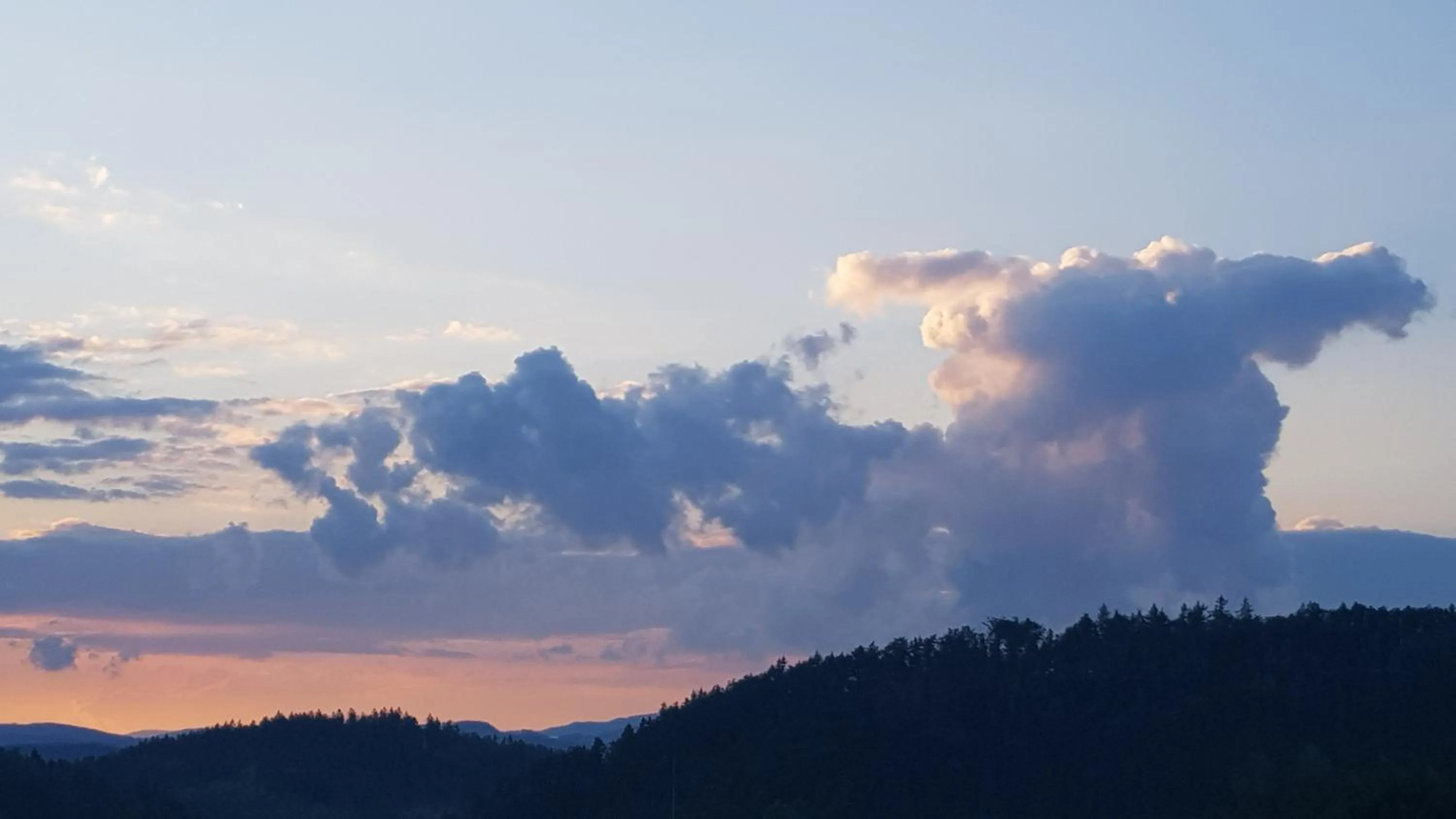 Pokoje Gościnne Art- Dworek