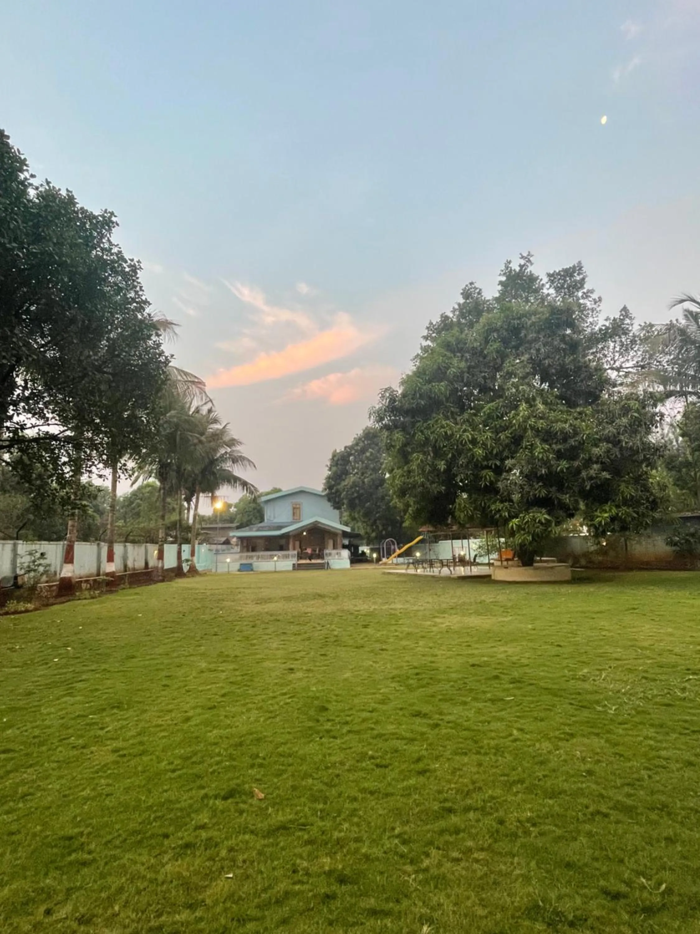 Garden in Geeta Bhawan Villa