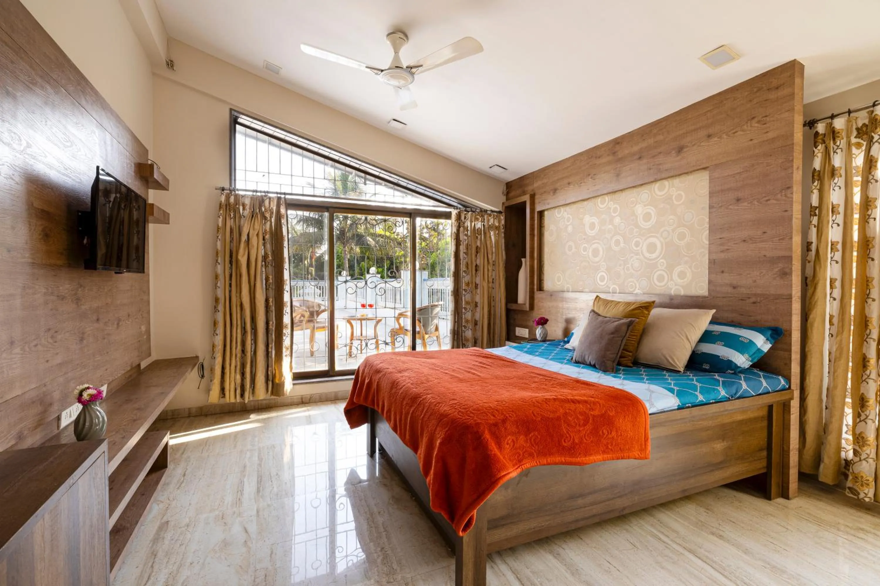 Bedroom, Bed in Geeta Bhawan Villa