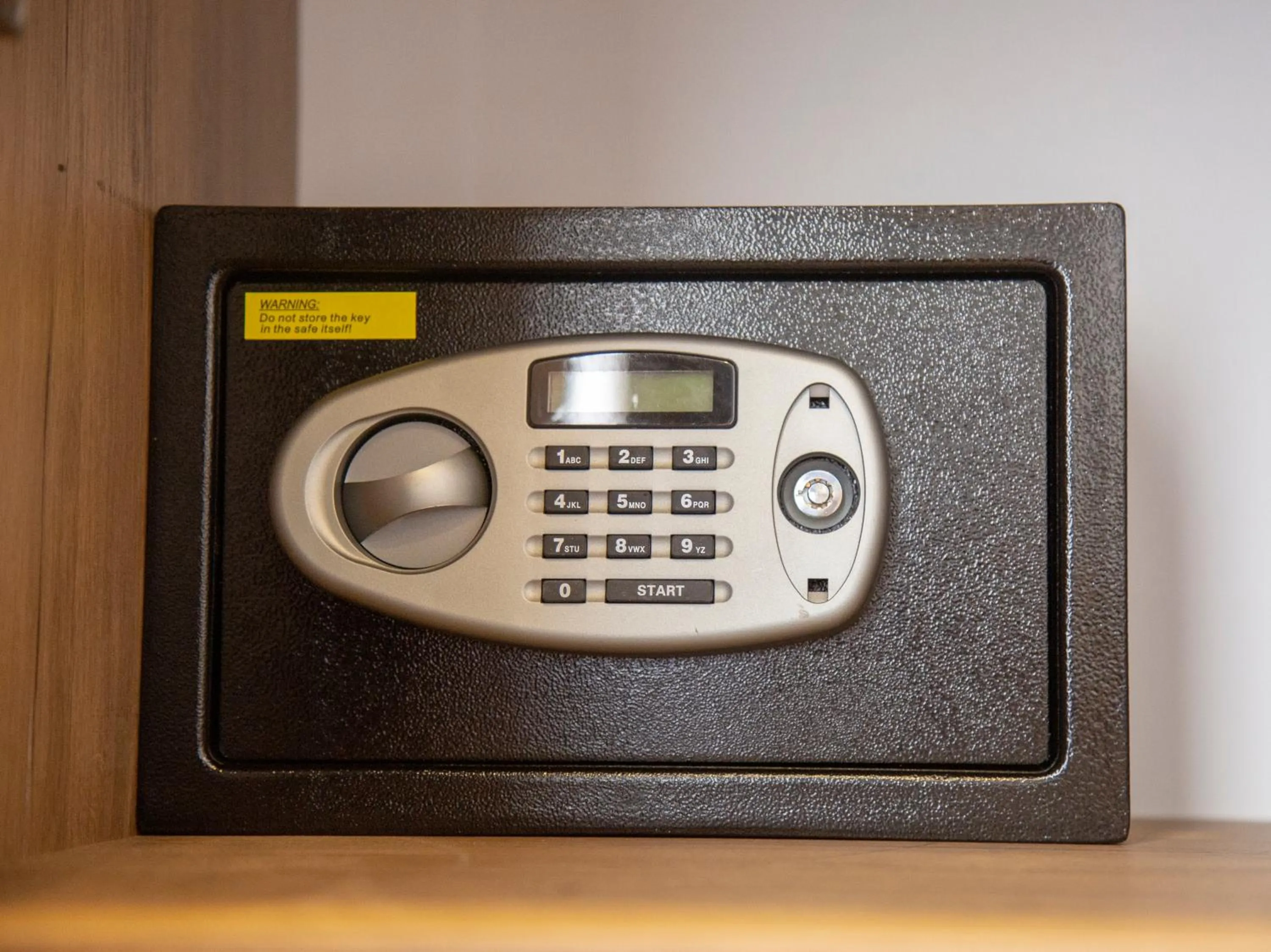 safe in Golden World Suite Hotel