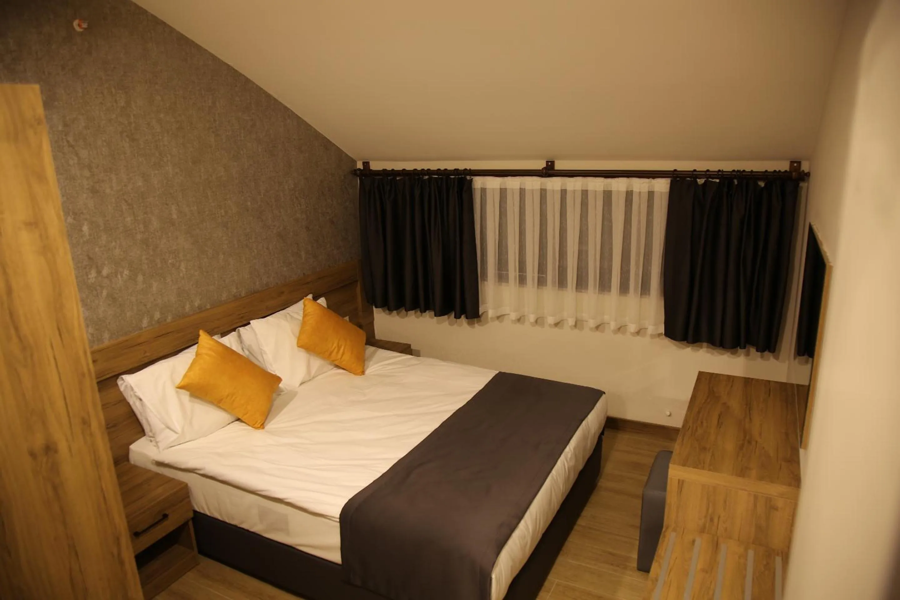 Bedroom, Bed in Golden World Suite Hotel