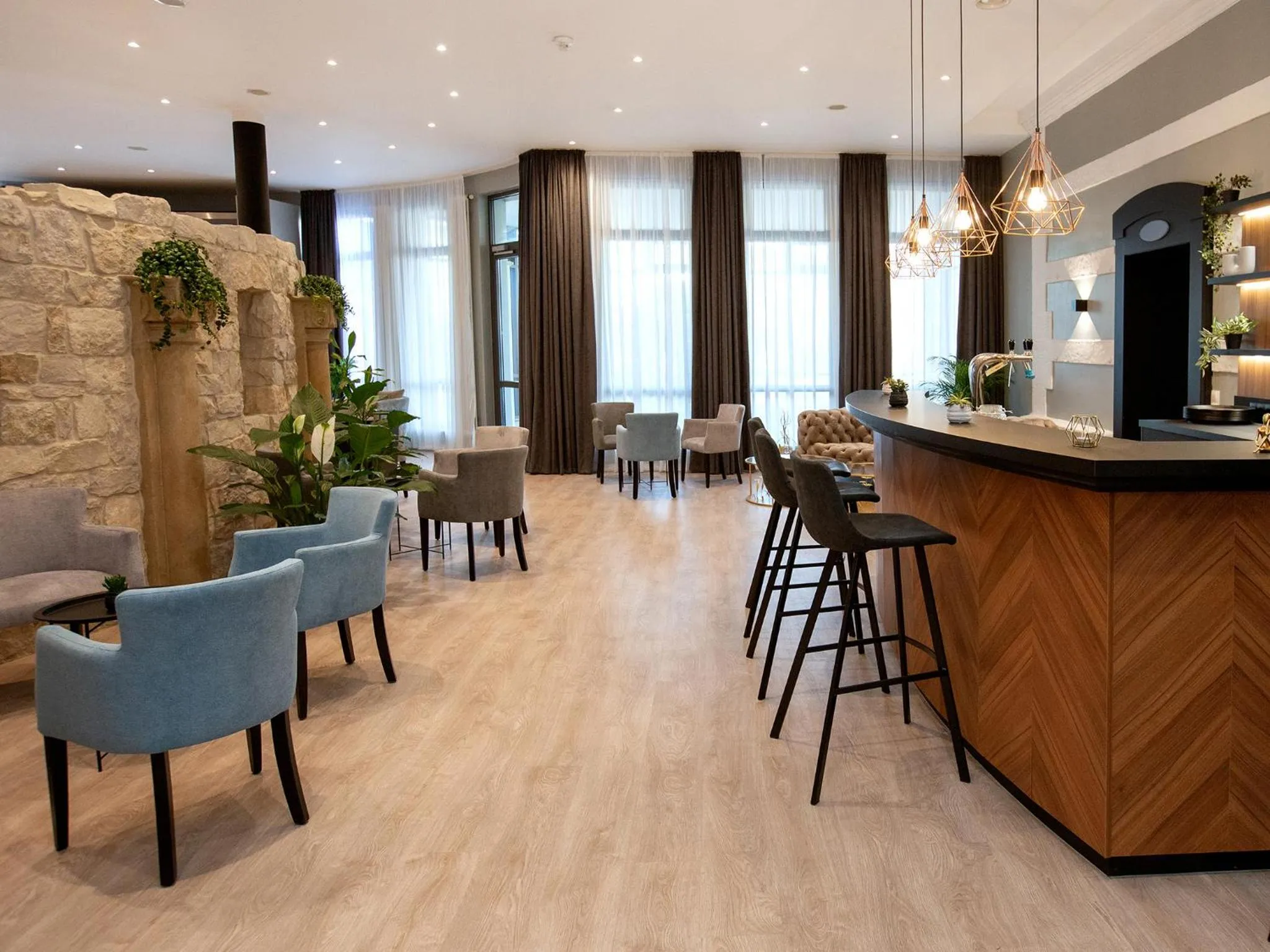 Lounge or bar in DORMERO Hotel Worms