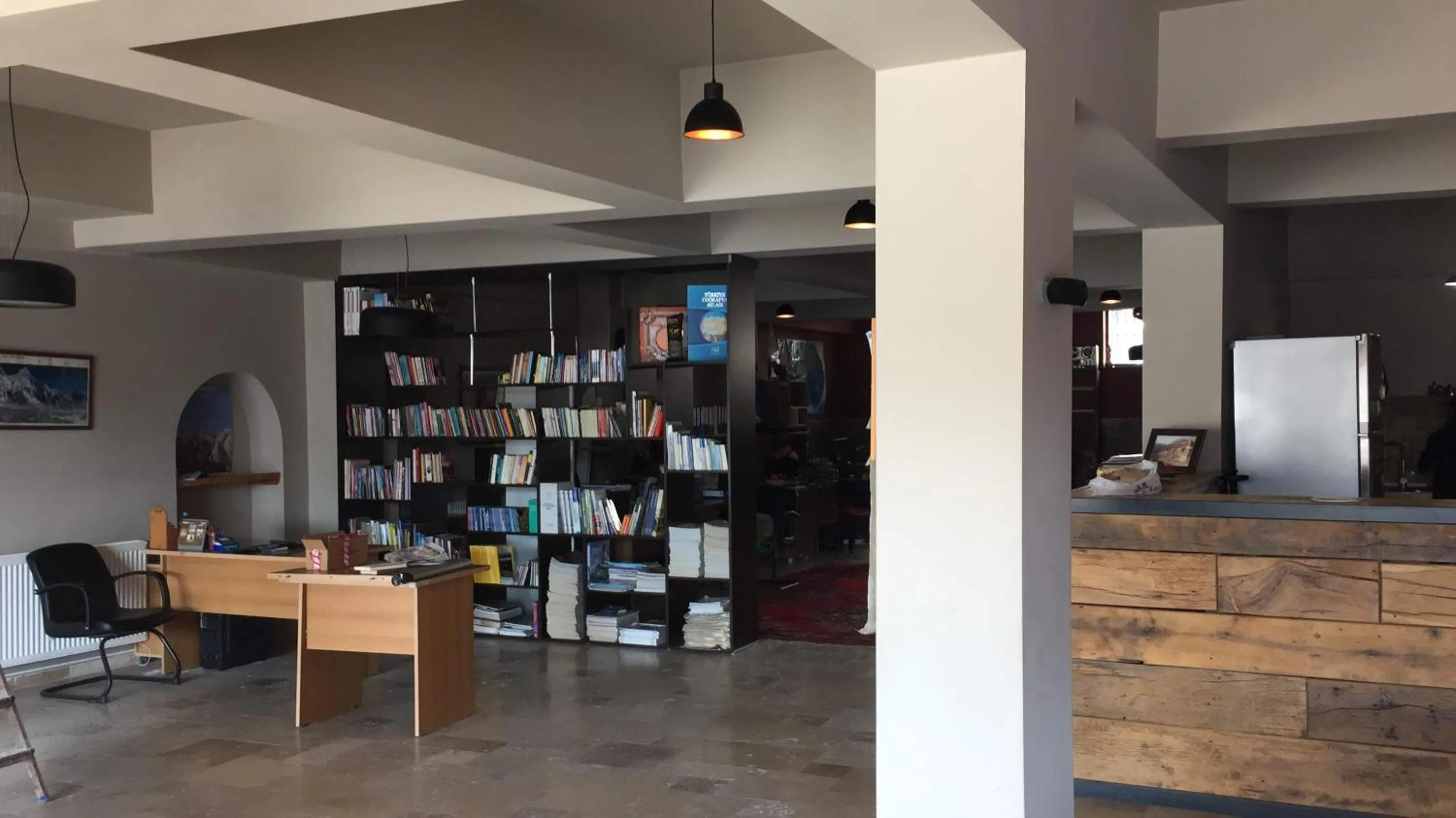 Library in Adventure Inn Cappadocia