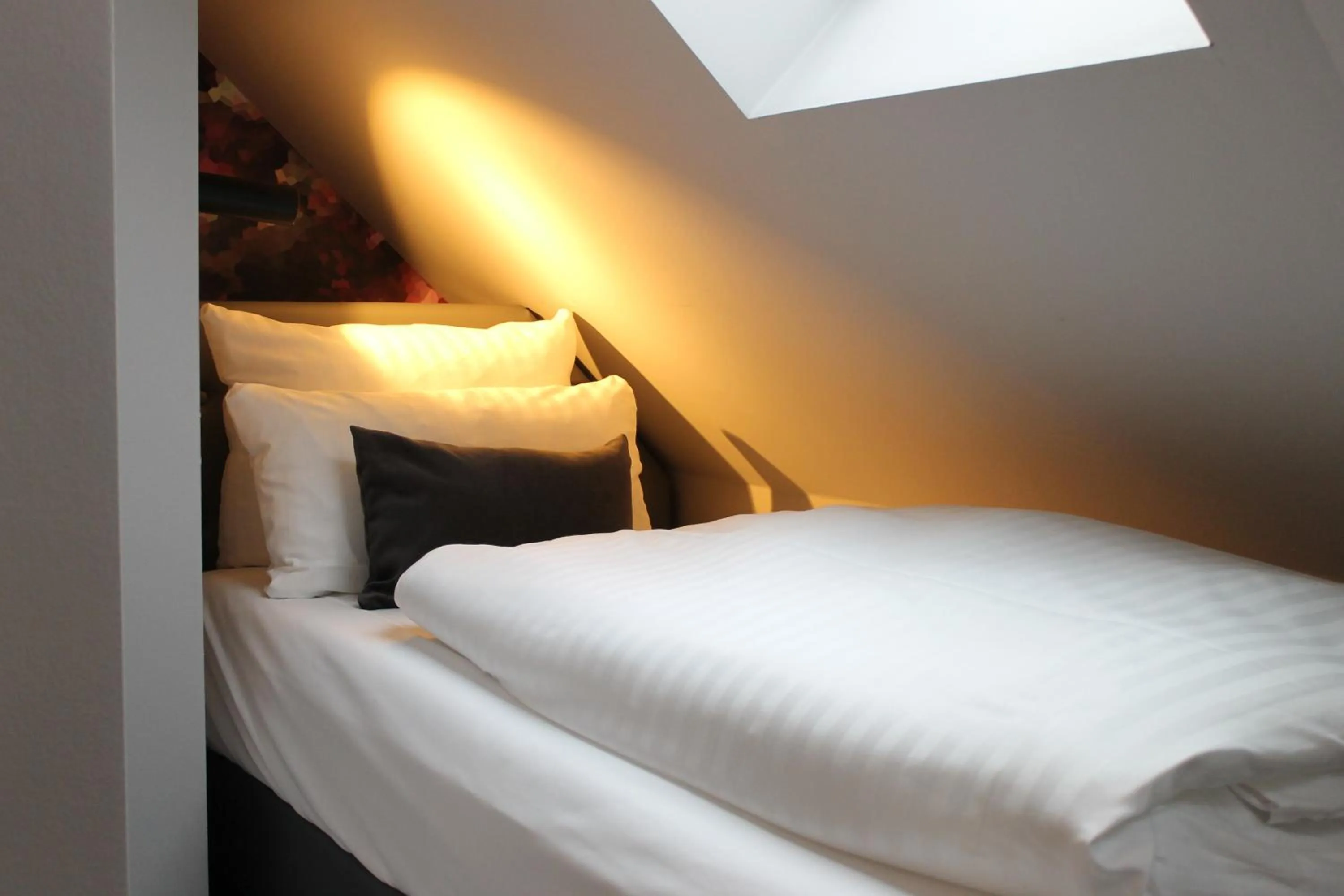 Bed in Vienna House Easy by Wyndham Hamburg City